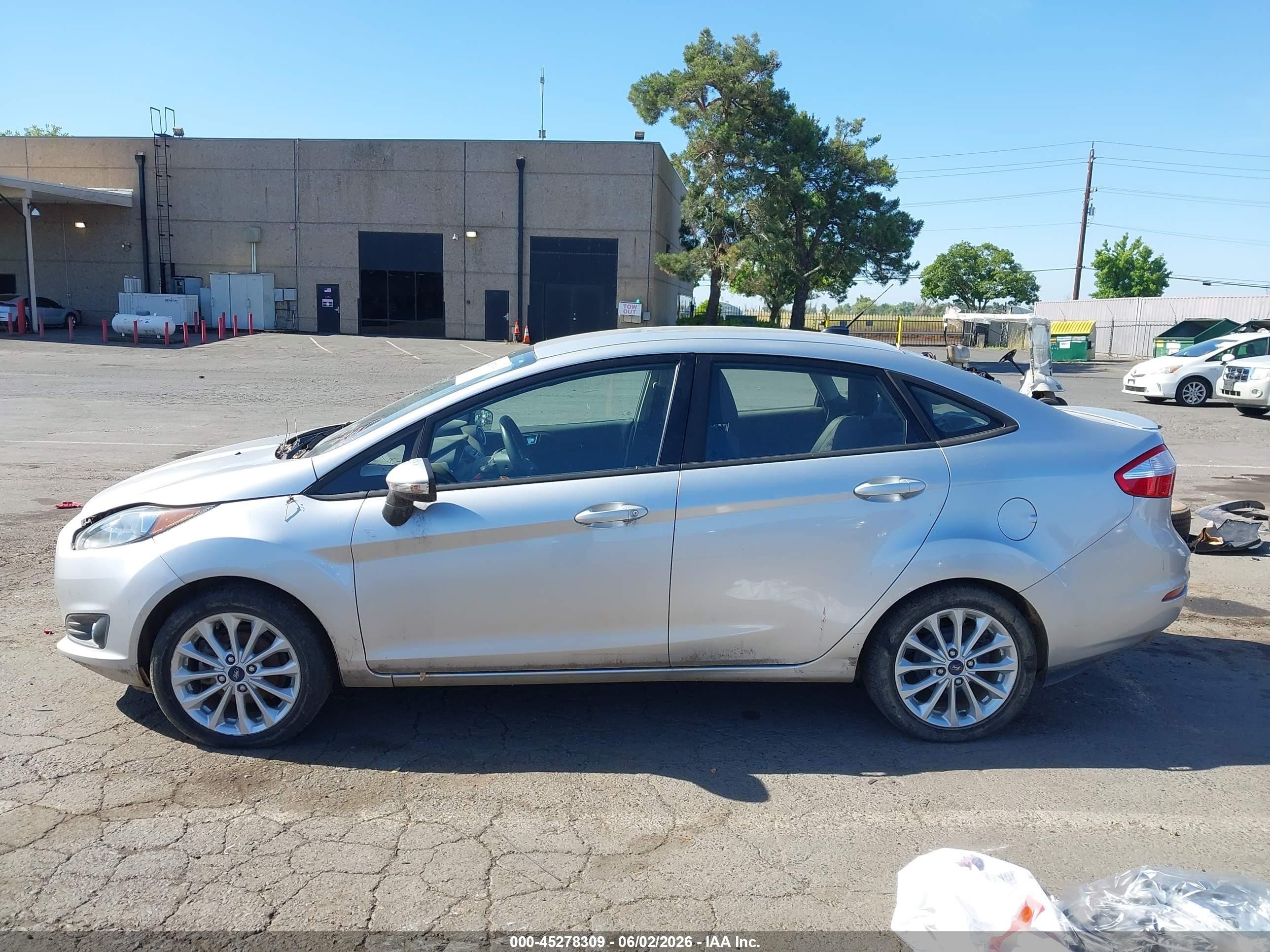 2014 Ford Fiesta Se Silver vin: 3FADP4BJ3EM171927