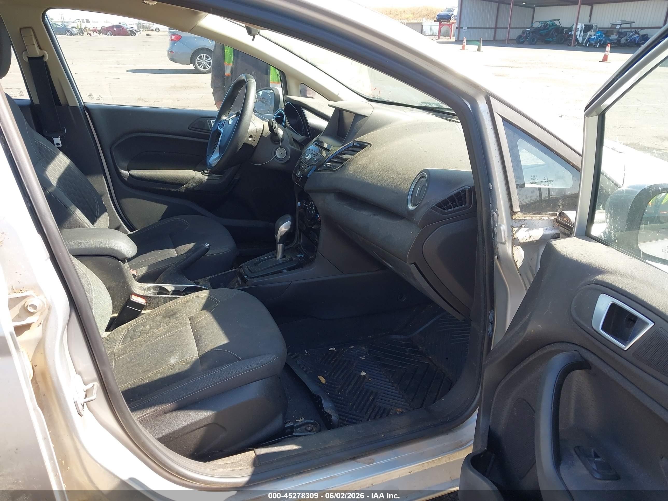 2014 Ford Fiesta Se Silver vin: 3FADP4BJ3EM171927