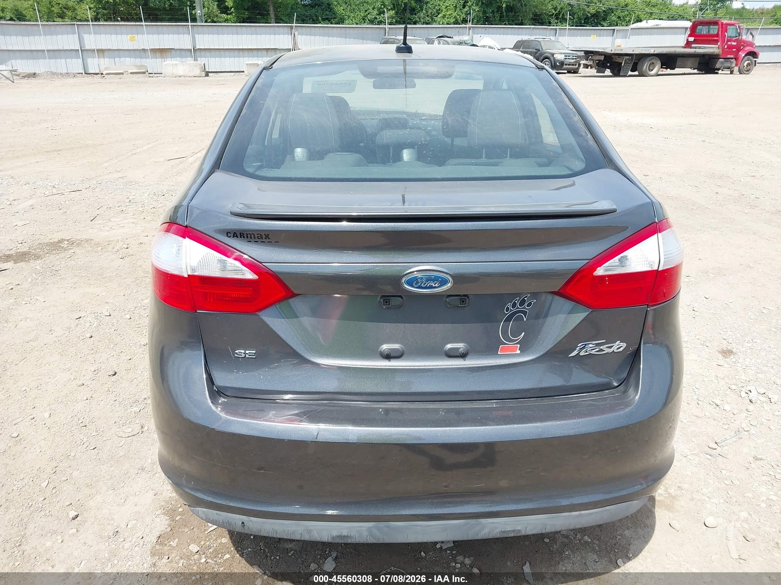 2015 Ford Fiesta Se Серый vin: 3FADP4BJ3FM107498