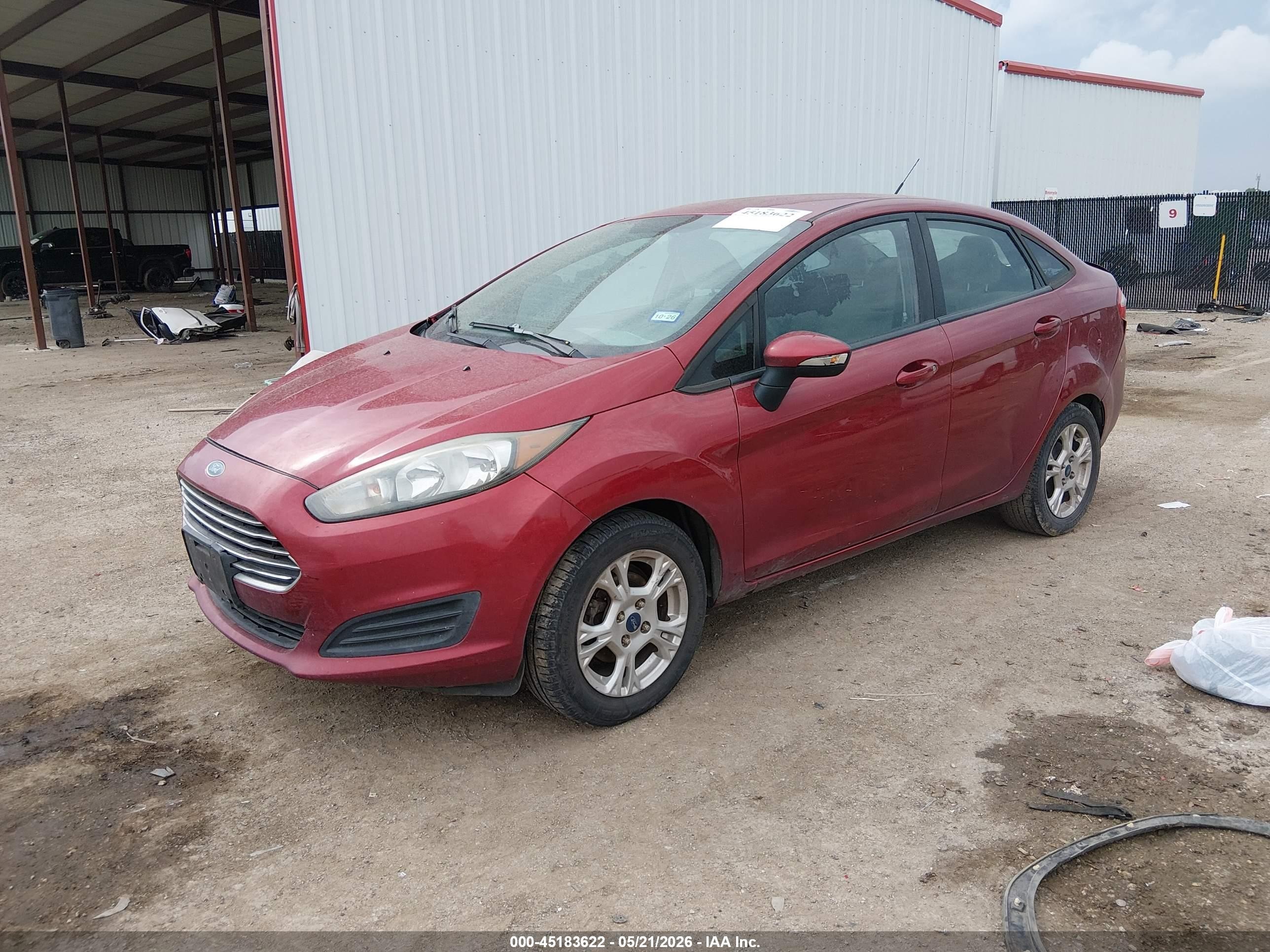 2015 Ford Fiesta Se Red vin: 3FADP4BJ3FM110515