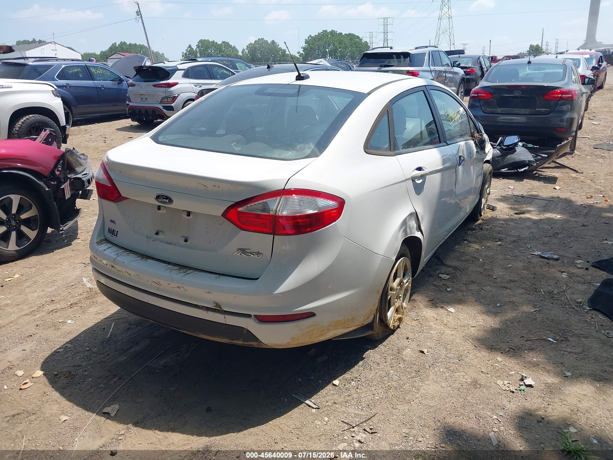 2015 Ford Fiesta Se White vin: 3FADP4BJ3FM114838