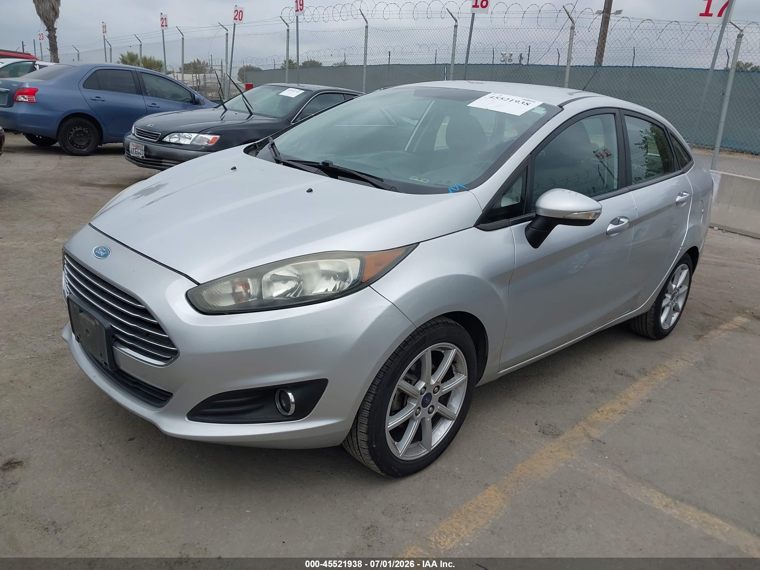 2015 Ford Fiesta Se Silver vin: 3FADP4BJ3FM129632