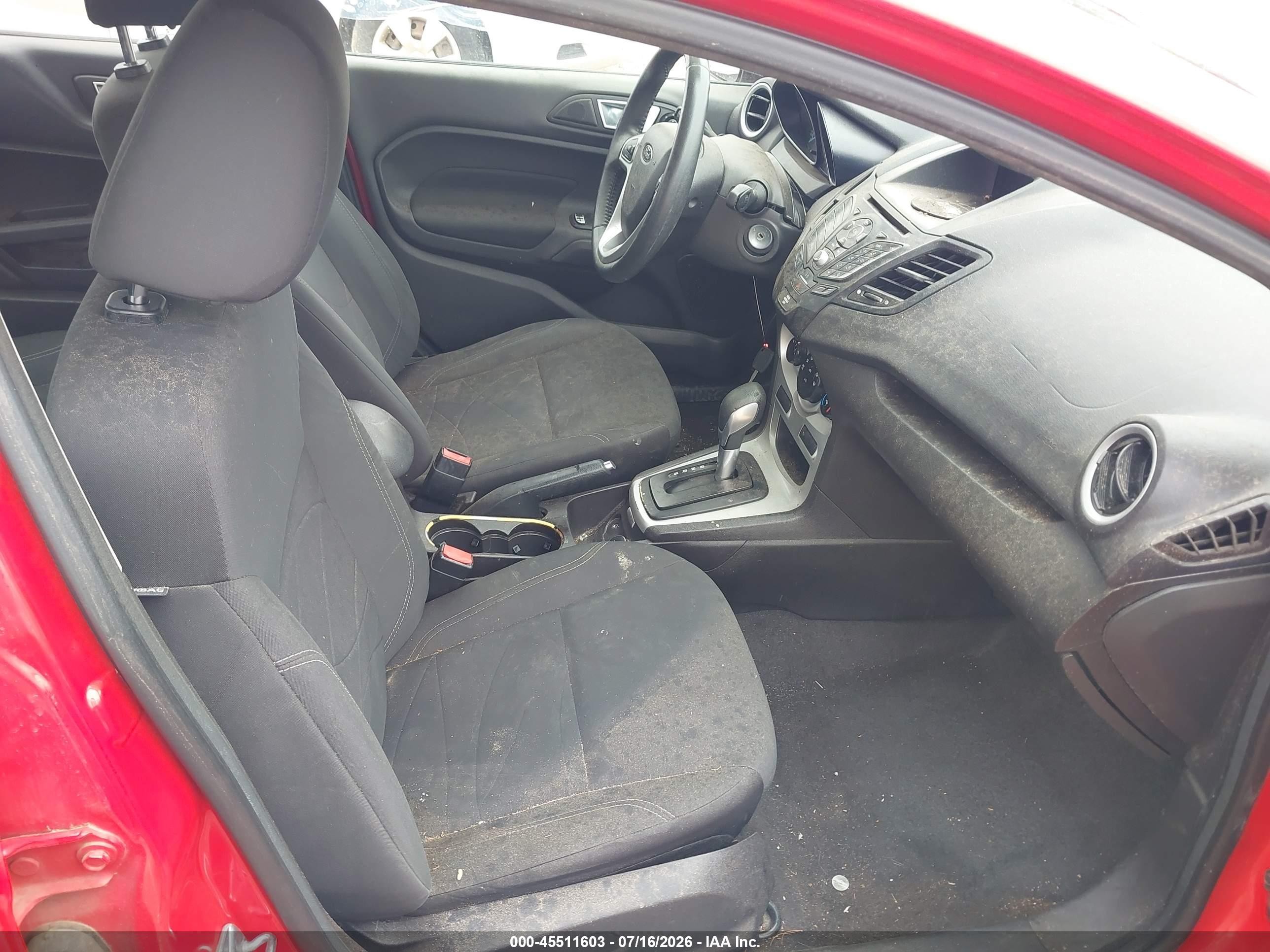 2015 Ford Fiesta Se Red vin: 3FADP4BJ3FM198854