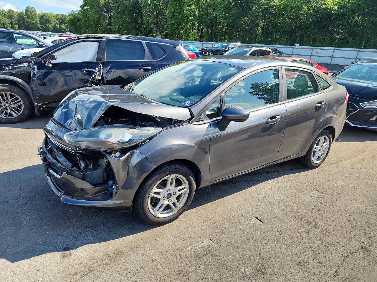 2018 Ford Fiesta Se Gray vin: 3FADP4BJ3JM125931