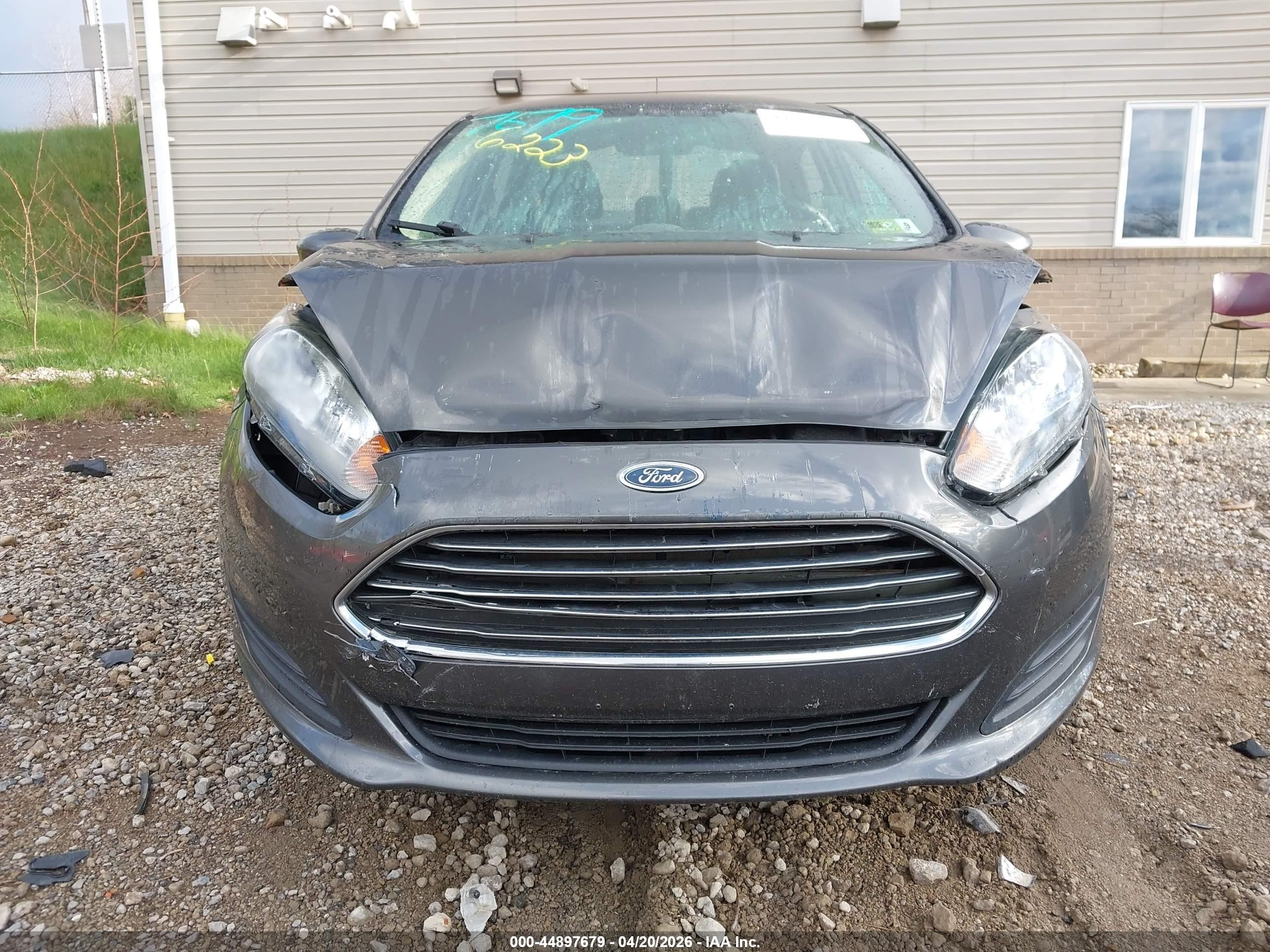 2018 Ford Fiesta Se Gray vin: 3FADP4BJ3JM126223