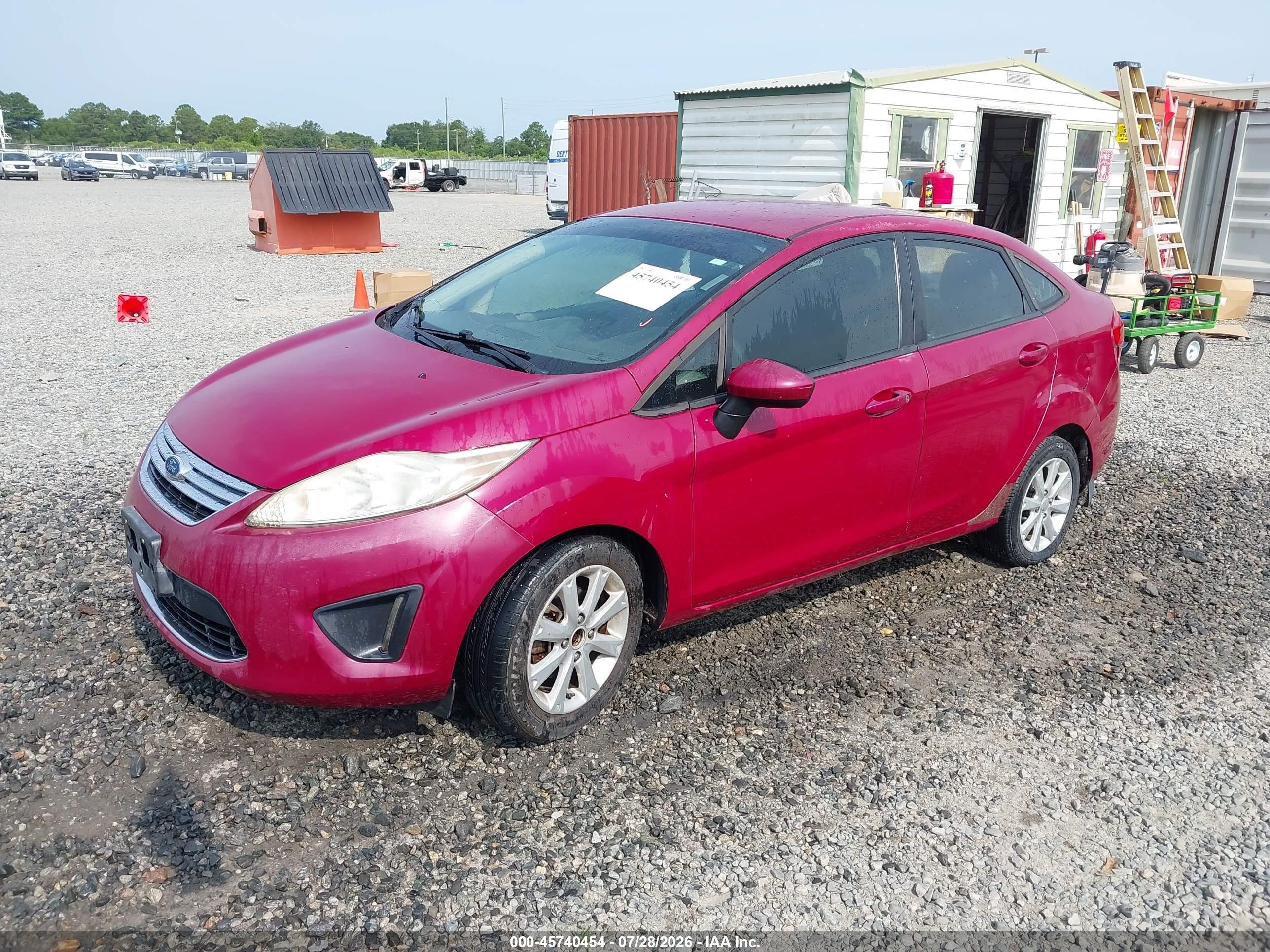 2011 Ford Fiesta Se Красный vin: 3FADP4BJ4BM153139