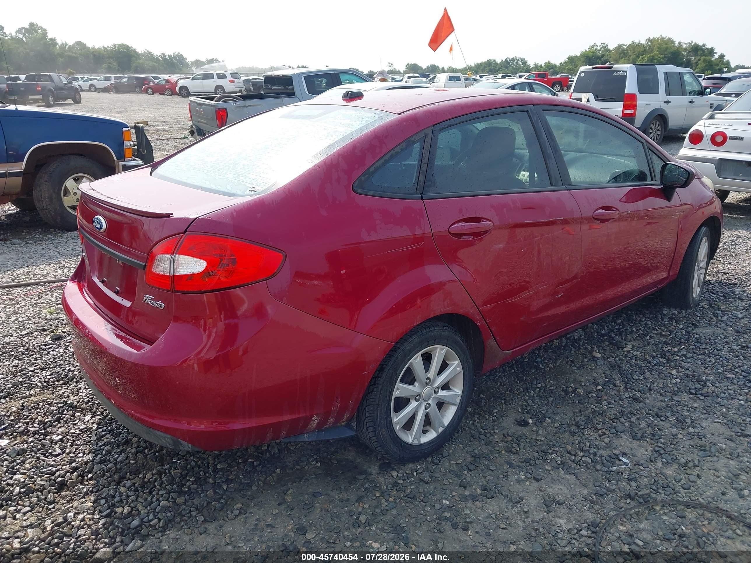 2011 Ford Fiesta Se Красный vin: 3FADP4BJ4BM153139