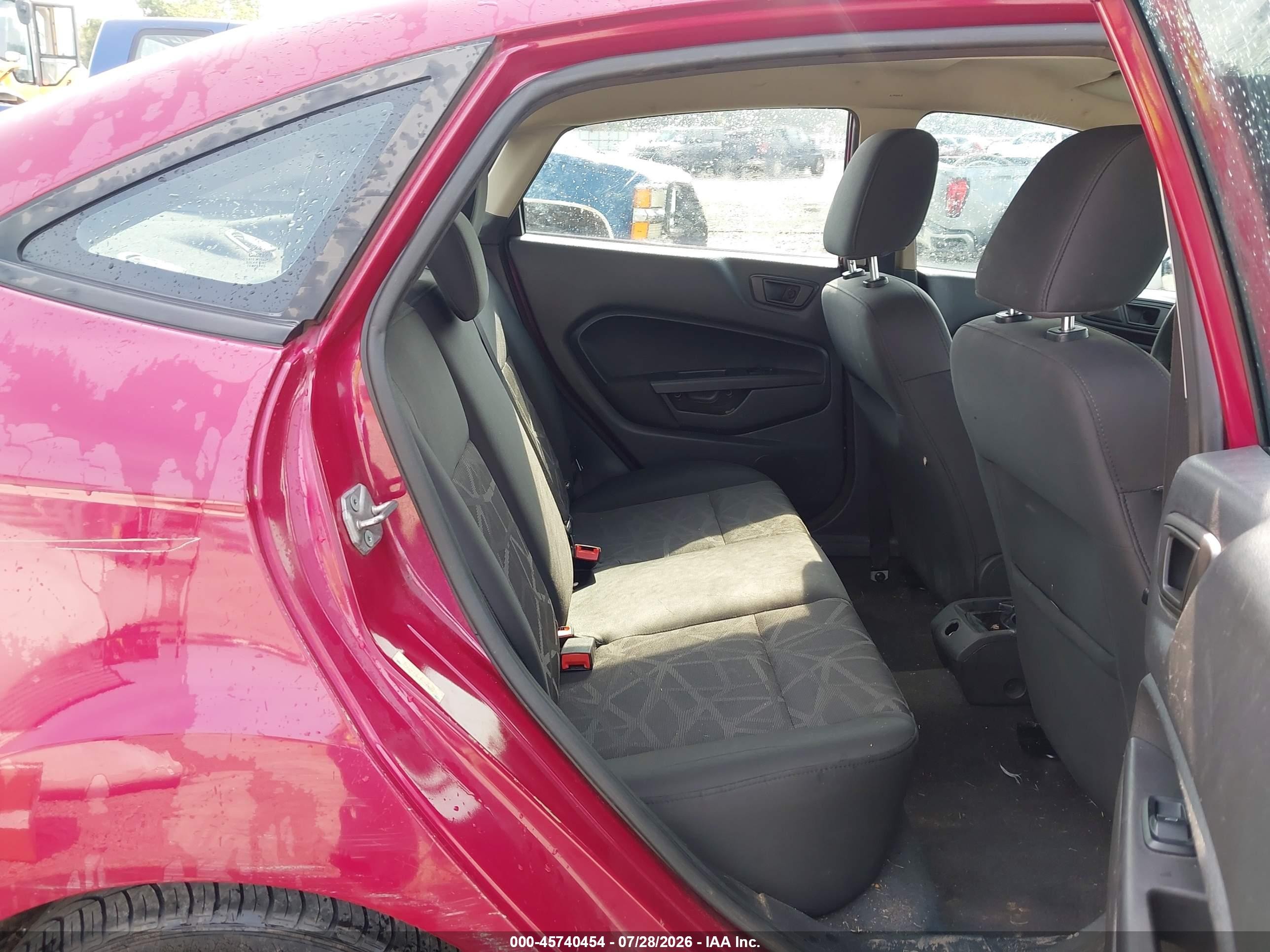 2011 Ford Fiesta Se Red vin: 3FADP4BJ4BM153139