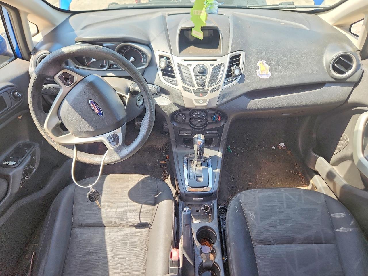 2011 Ford Fiesta Se Blue vin: 3FADP4BJ4BM174640