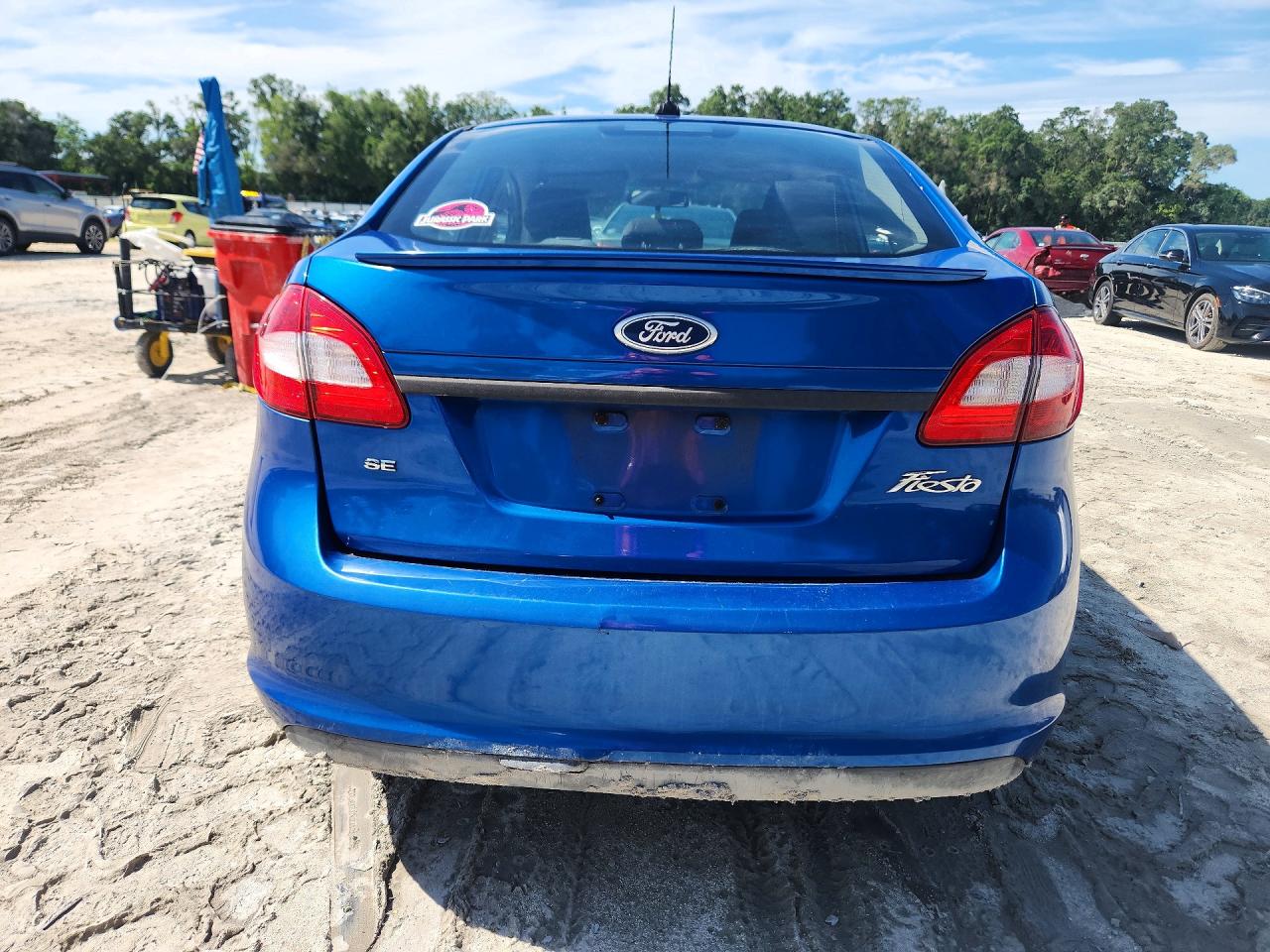 2011 Ford Fiesta Se Blue vin: 3FADP4BJ4BM174640