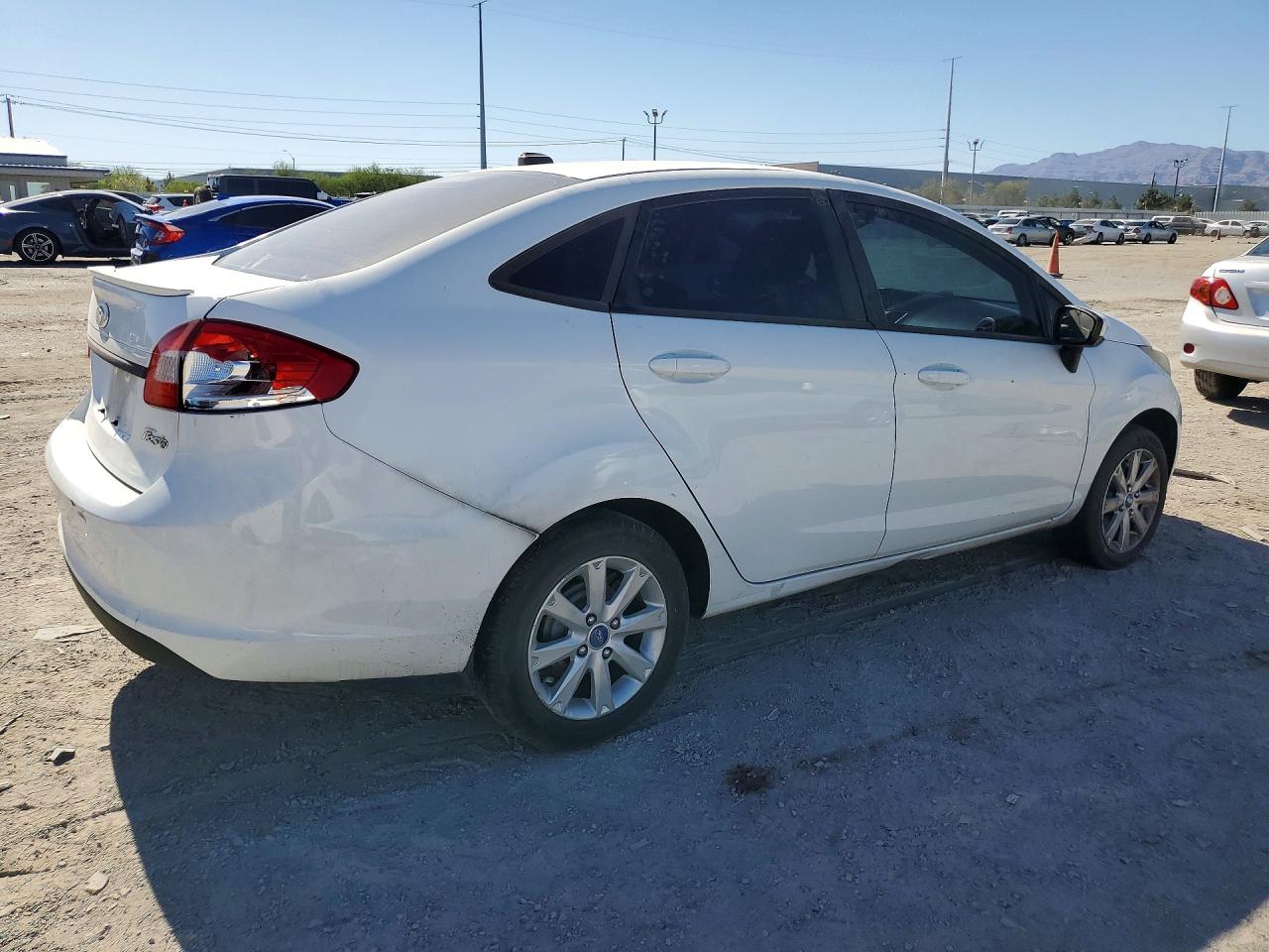 2012 Ford Fiesta Se White vin: 3FADP4BJ4CM105187