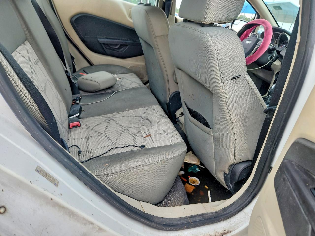2013 Ford Fiesta Se White vin: 3FADP4BJ4DM131824
