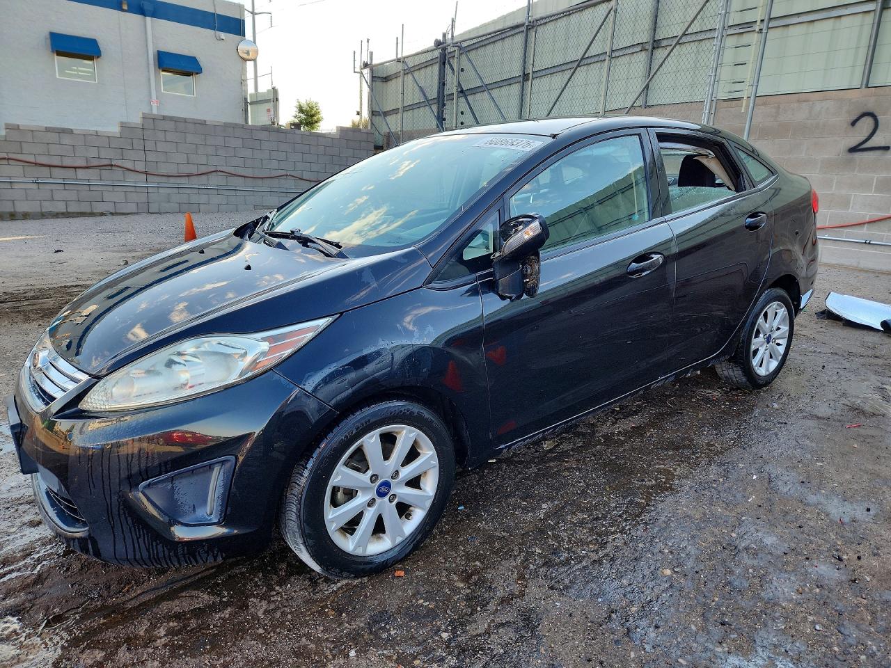 2013 Ford Fiesta Se Black vin: 3FADP4BJ4DM153659