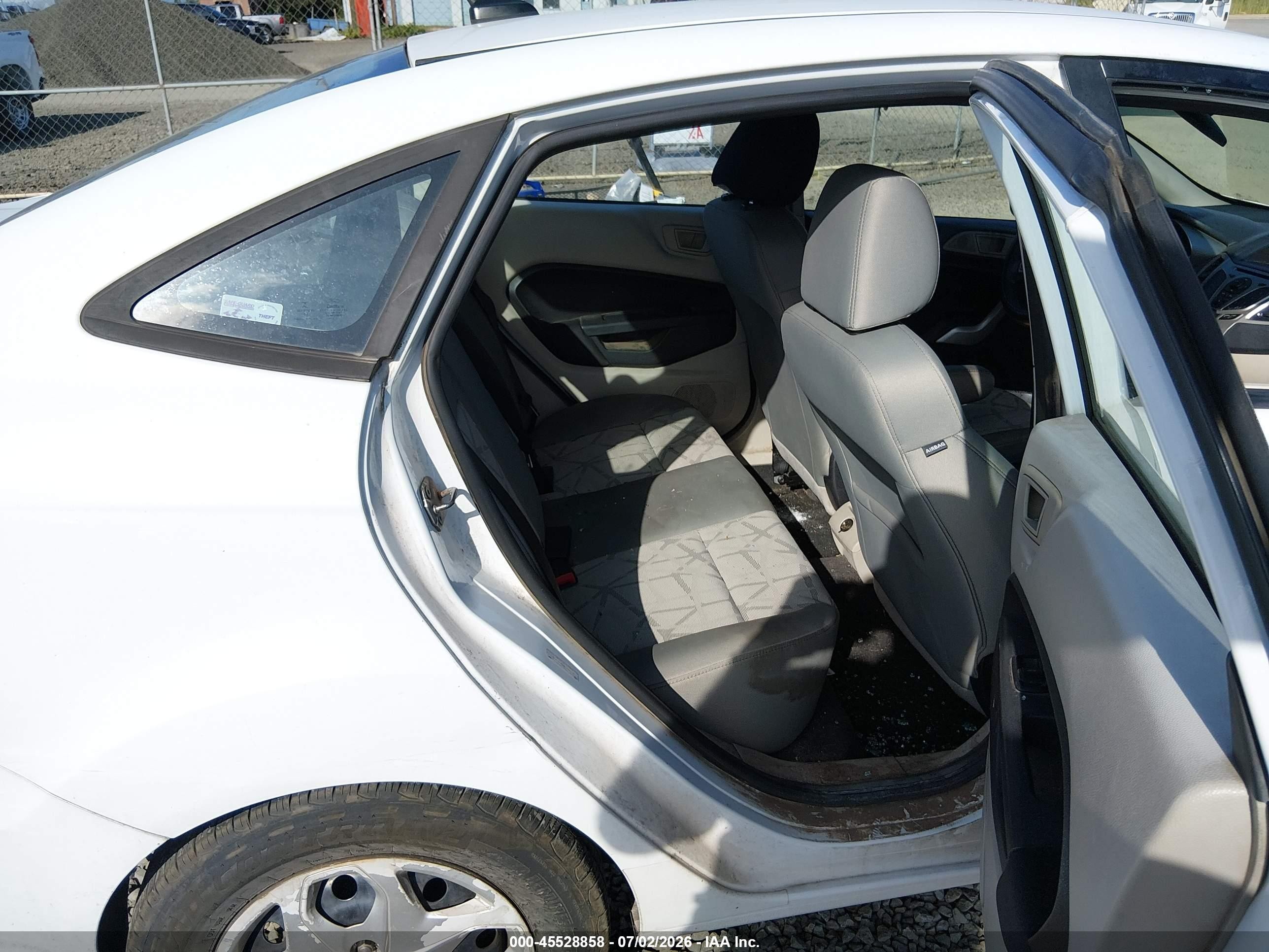 2013 Ford Fiesta Se Белый vin: 3FADP4BJ4DM215061