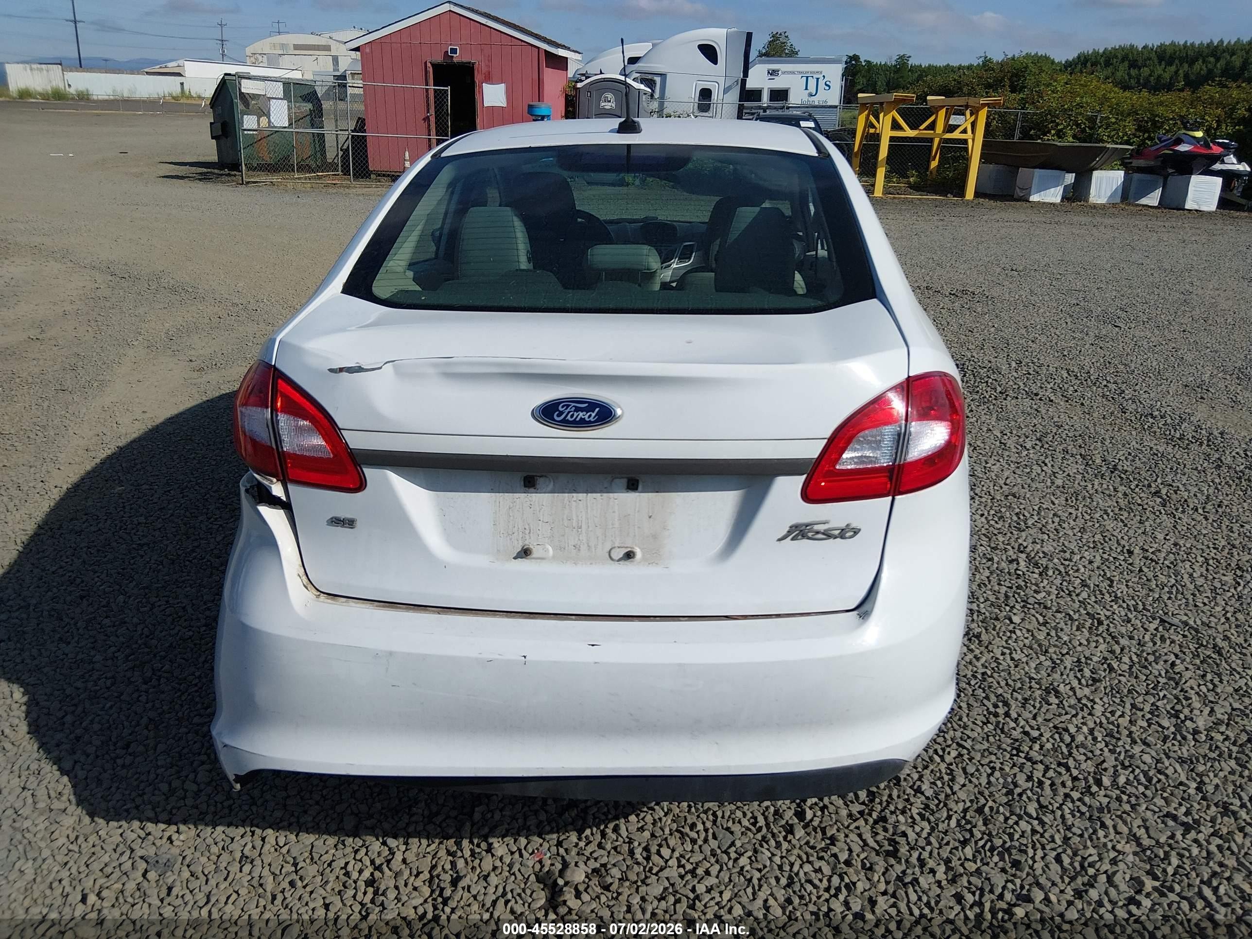 2013 Ford Fiesta Se Белый vin: 3FADP4BJ4DM215061