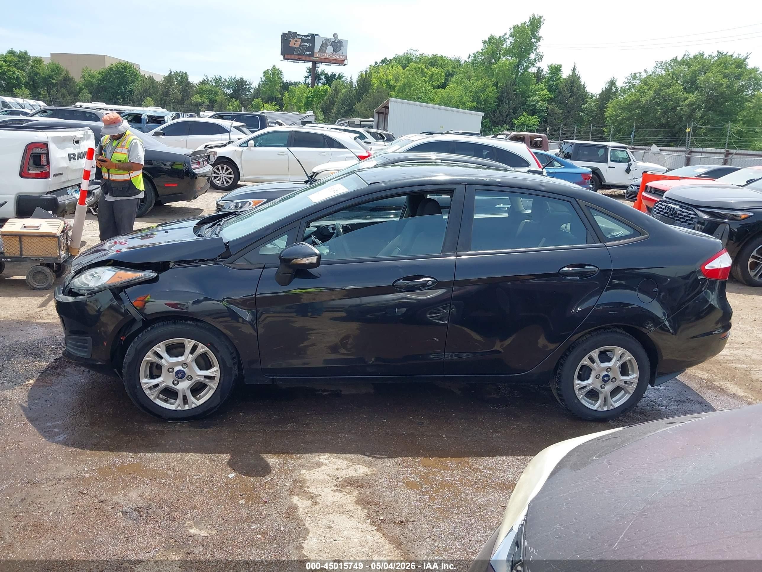 2014 Ford Fiesta Se Черный vin: 3FADP4BJ4EM148365