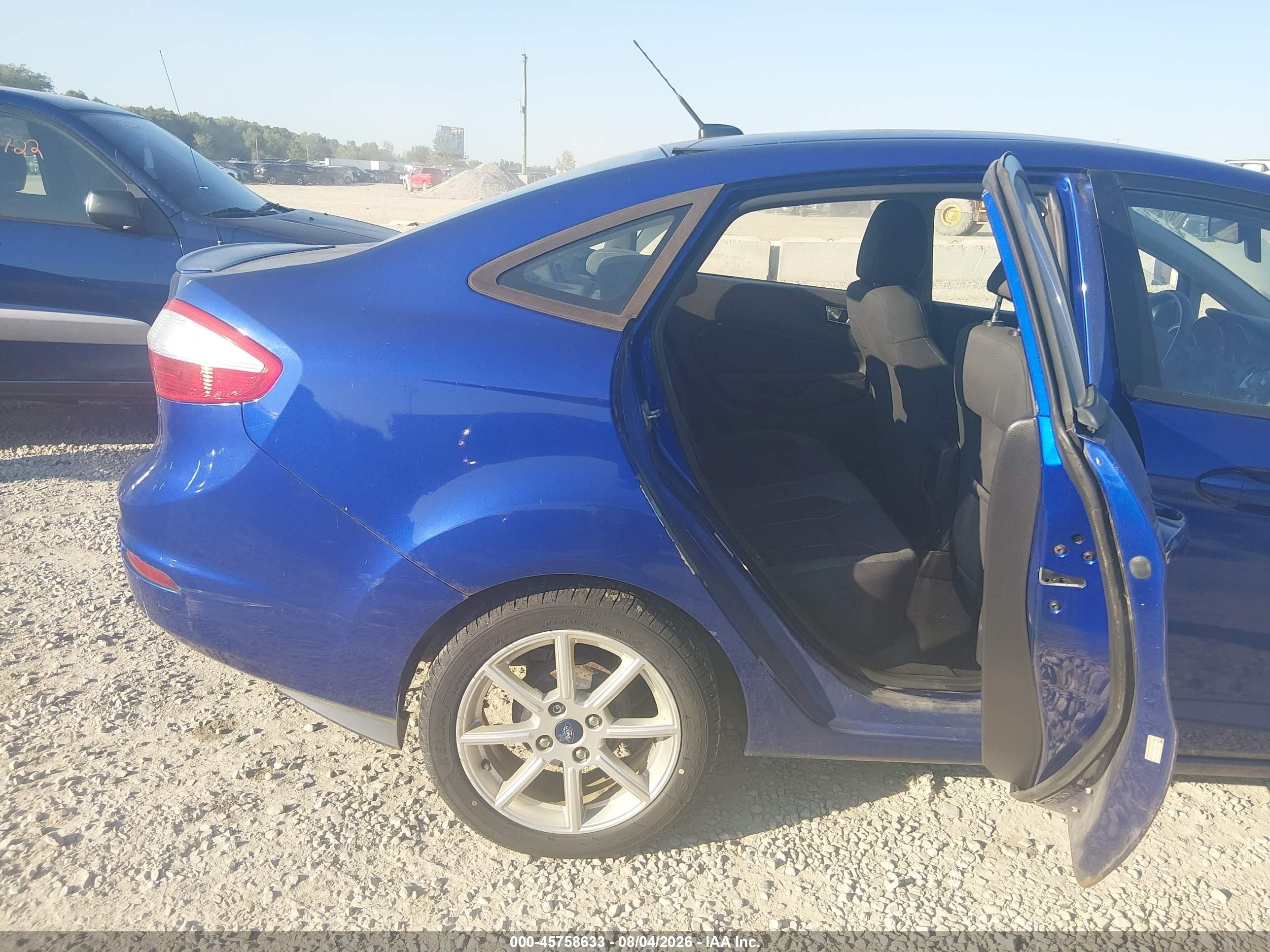 2014 Ford Fiesta Se Blue vin: 3FADP4BJ4EM226773