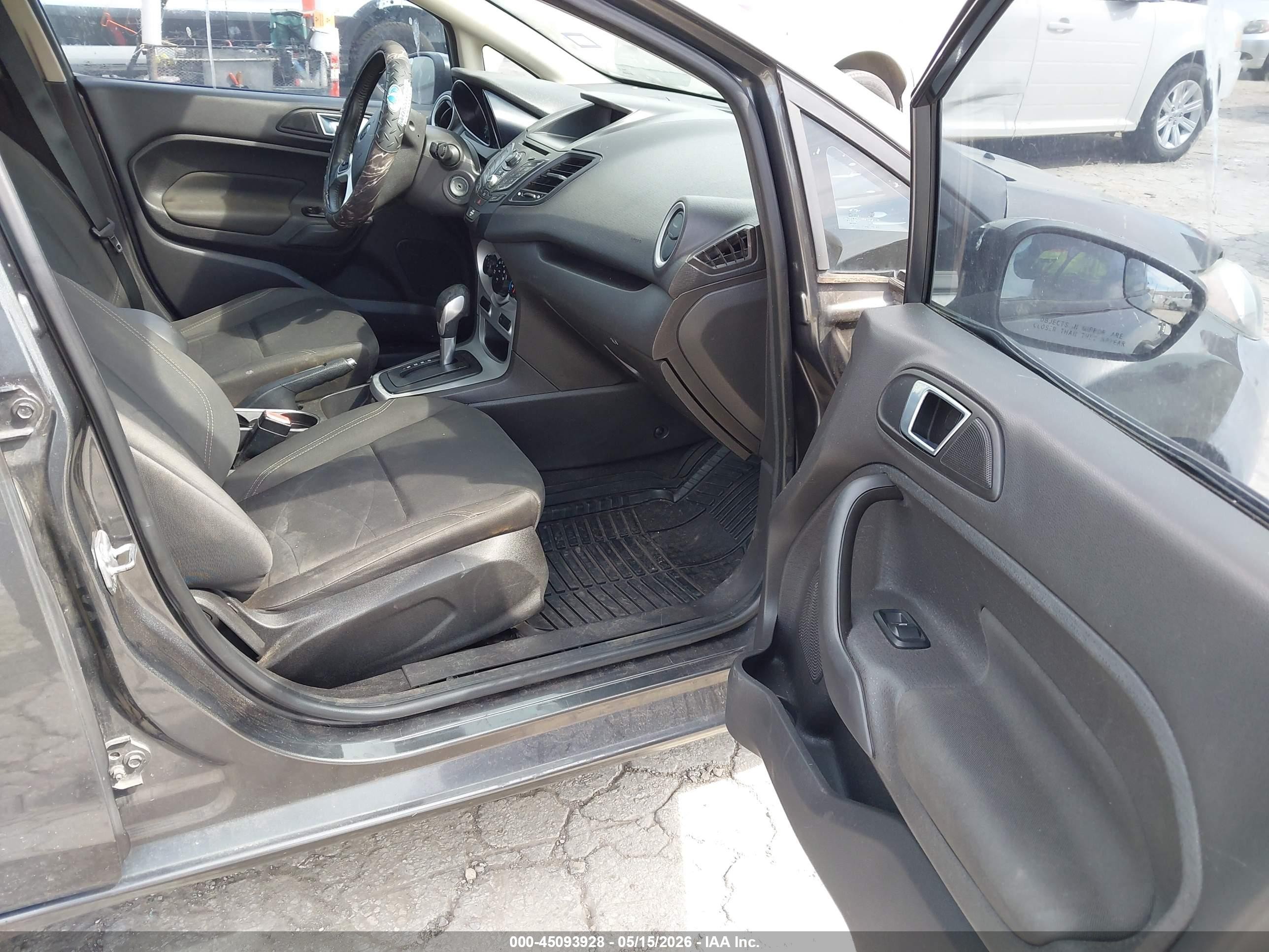 2015 Ford Fiesta Se Gray vin: 3FADP4BJ4FM115111