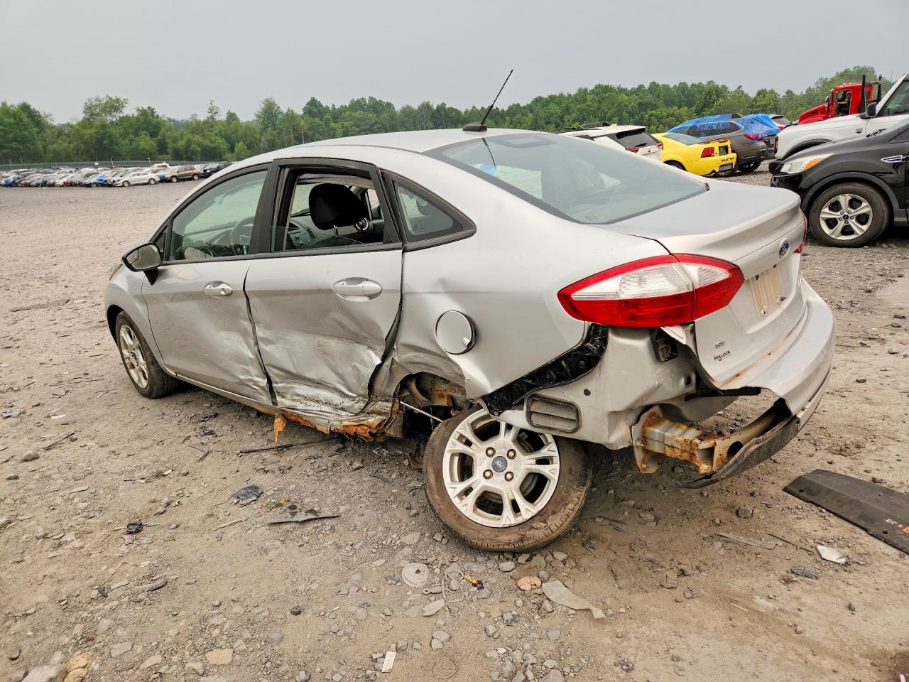 2015 Ford Fiesta Se Silver vin: 3FADP4BJ4FM122639