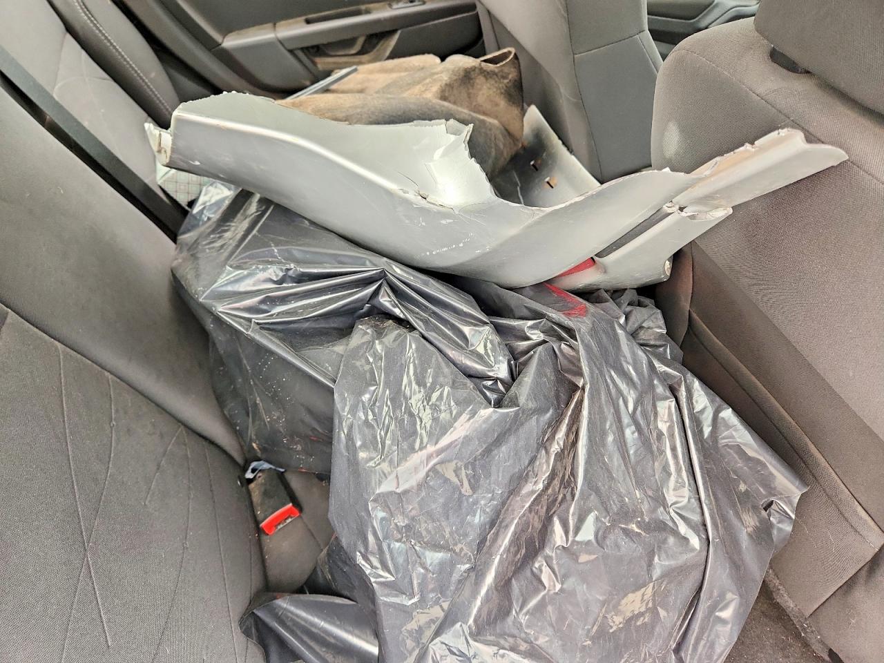 2015 Ford Fiesta Se Silver vin: 3FADP4BJ4FM122639