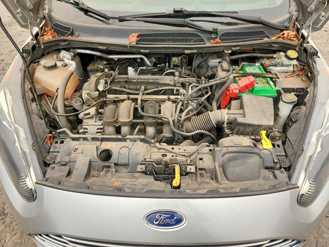 2015 Ford Fiesta Se Silver vin: 3FADP4BJ4FM122639