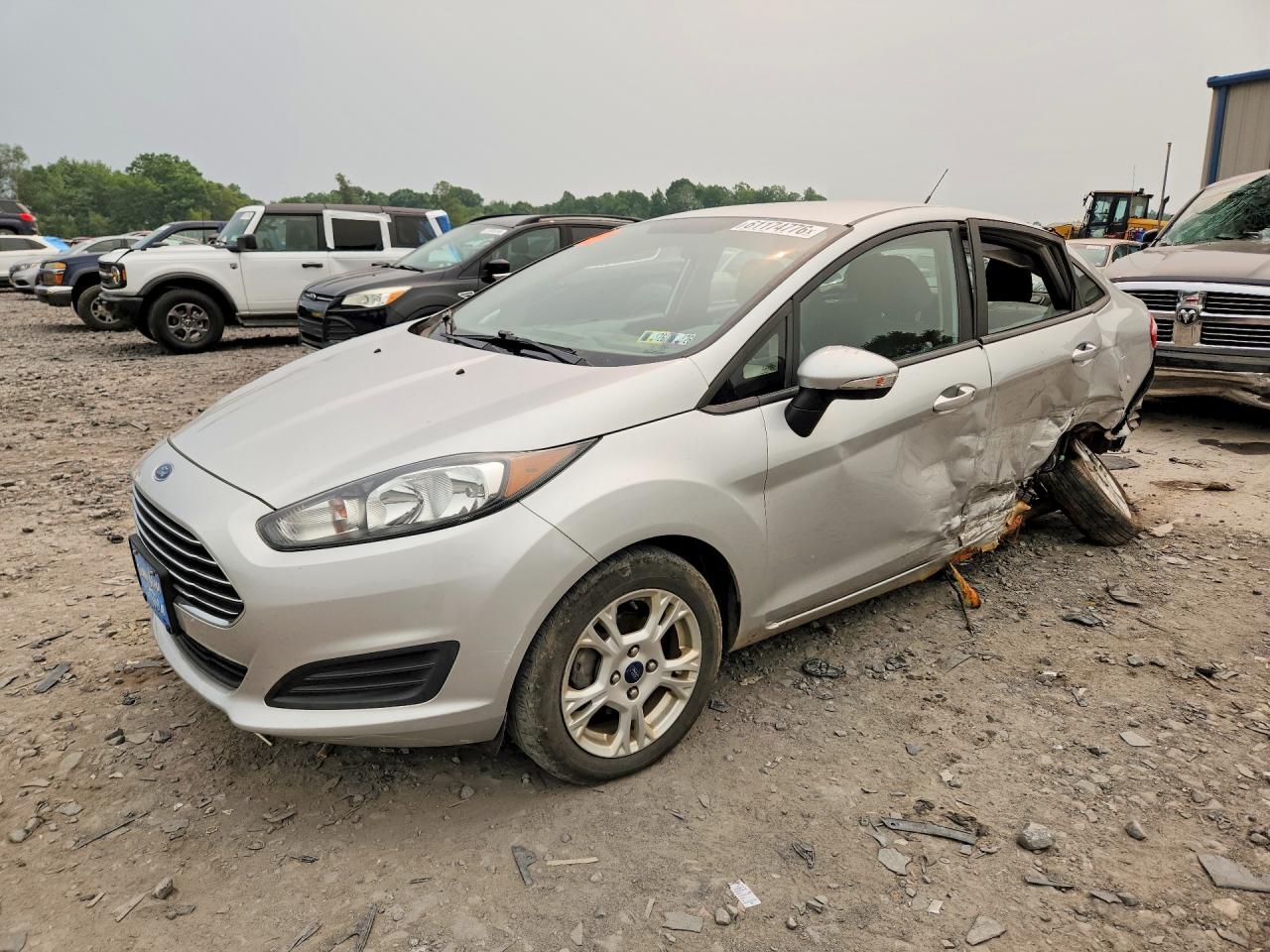2015 Ford Fiesta Se Silver vin: 3FADP4BJ4FM122639
