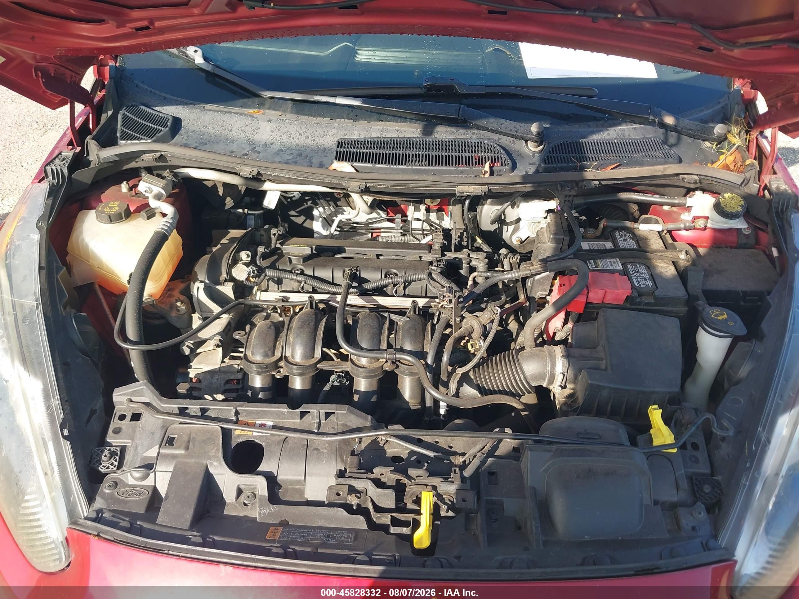 2015 Ford Fiesta Se Красный vin: 3FADP4BJ4FM126044