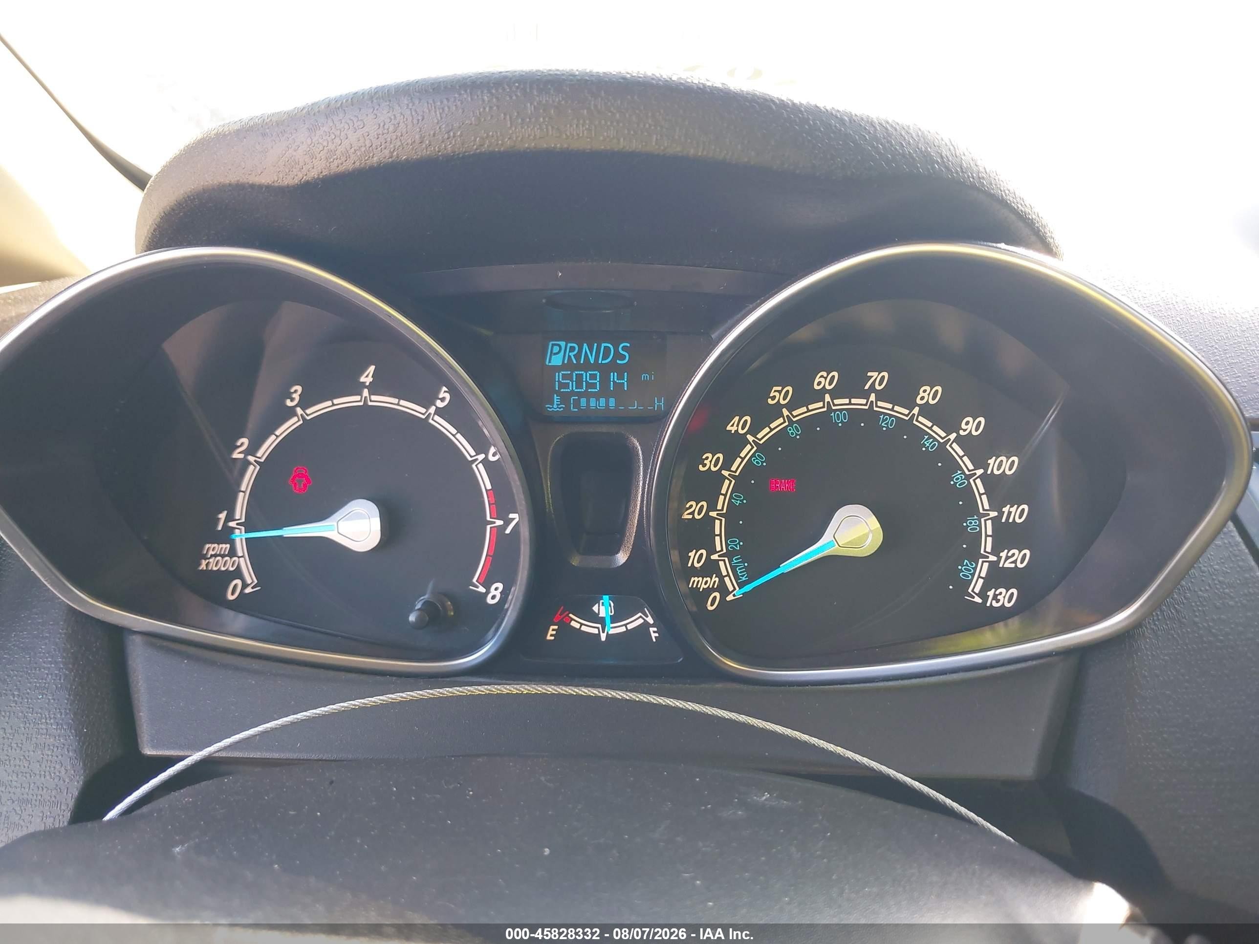 2015 Ford Fiesta Se Красный vin: 3FADP4BJ4FM126044