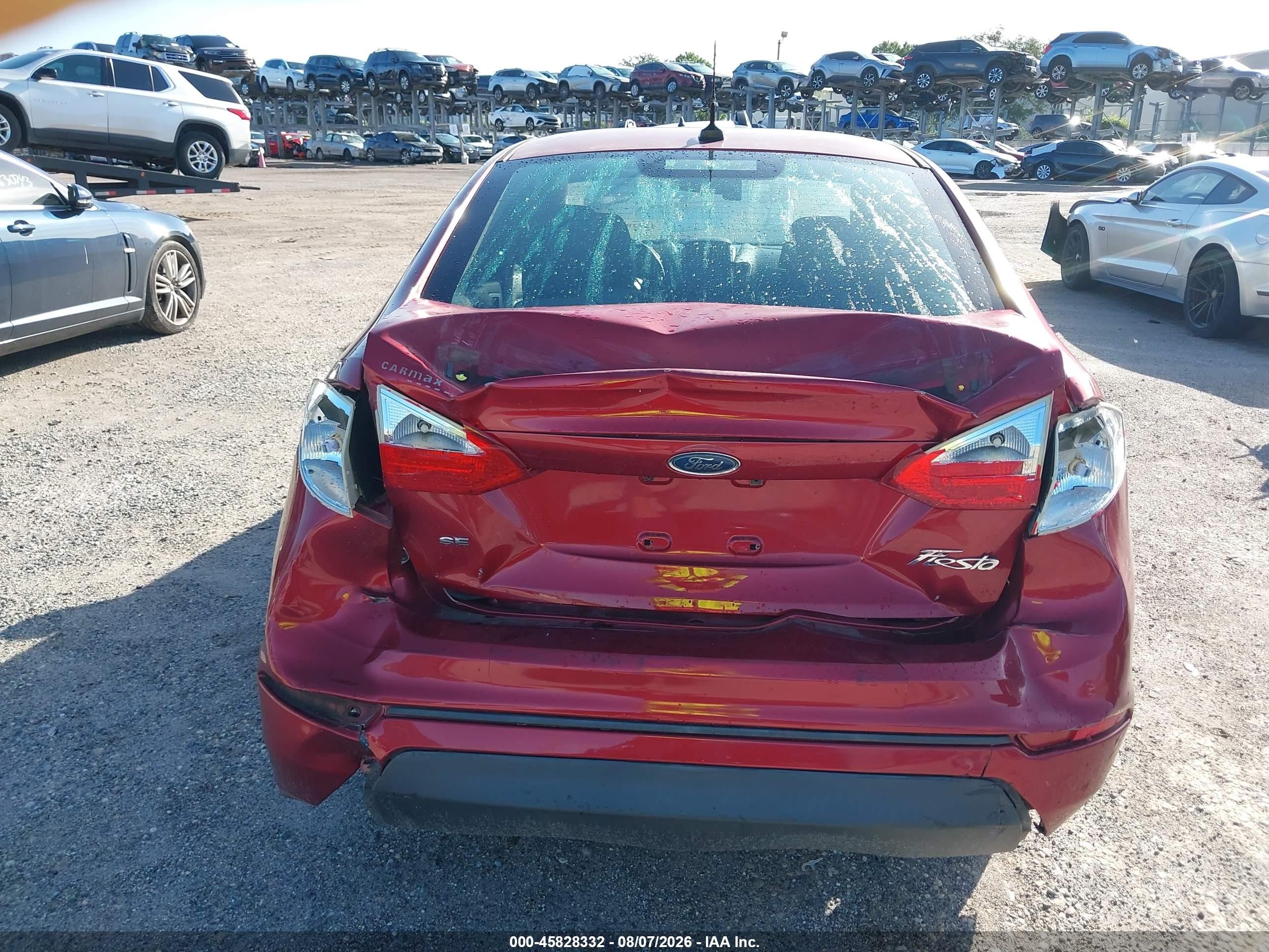 2015 Ford Fiesta Se Красный vin: 3FADP4BJ4FM126044