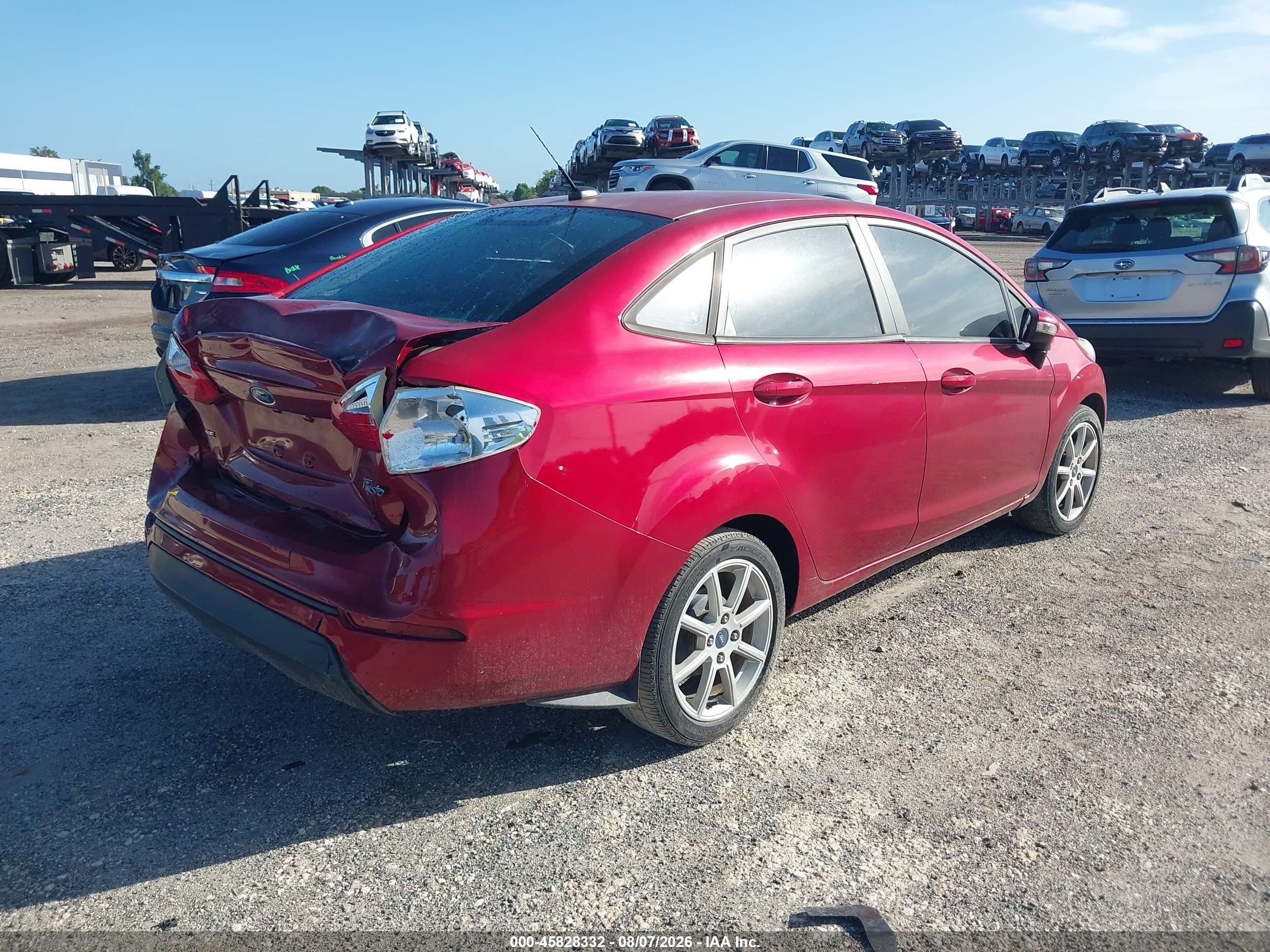 2015 Ford Fiesta Se Красный vin: 3FADP4BJ4FM126044