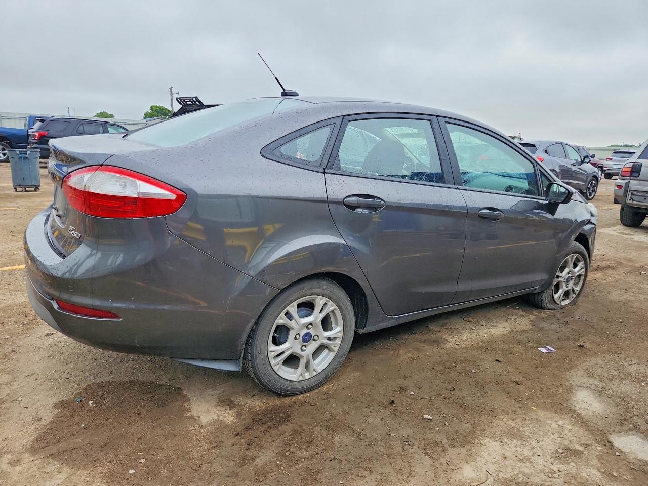 2015 Ford Fiesta Se Gray vin: 3FADP4BJ4FM133334