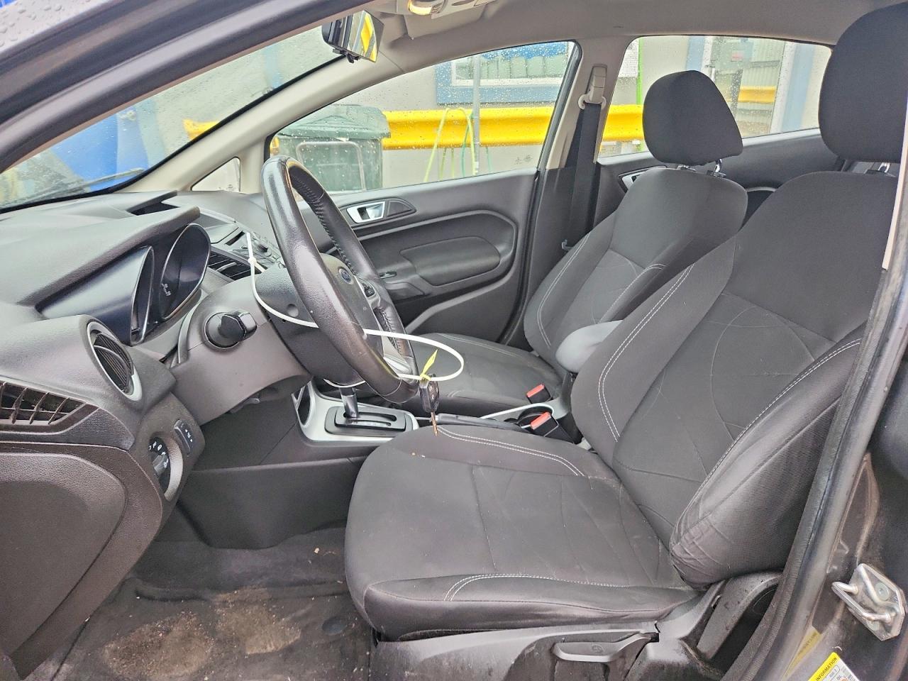 2015 Ford Fiesta Se Gray vin: 3FADP4BJ4FM133334