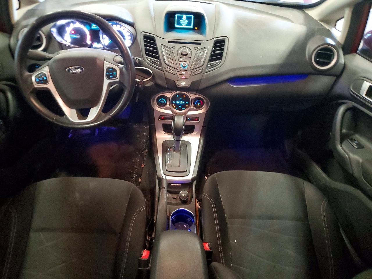 2015 Ford Fiesta Se Red vin: 3FADP4BJ4FM168634