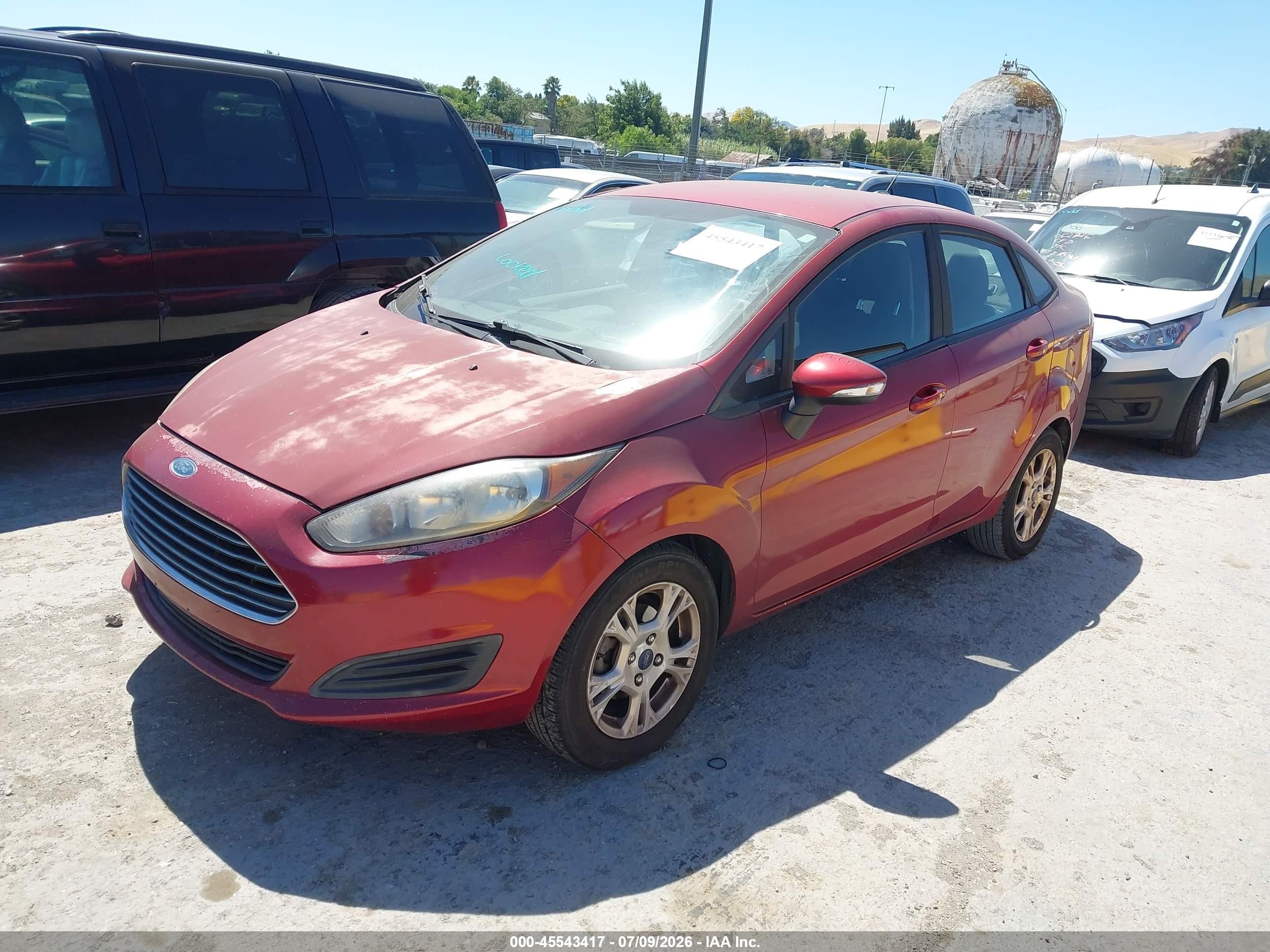 2015 Ford Fiesta Se Burgundy vin: 3FADP4BJ4FM172523