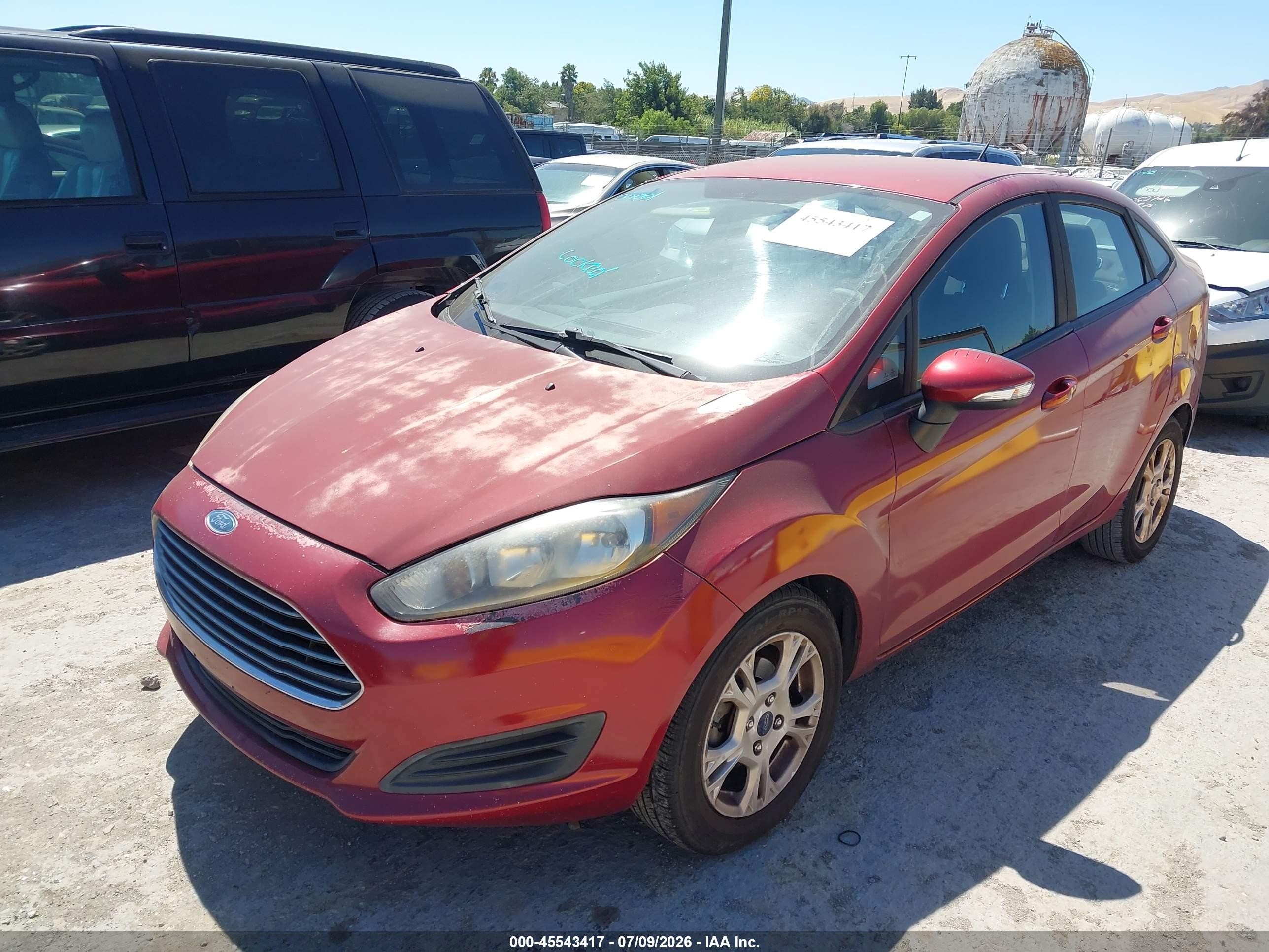 2015 Ford Fiesta Se Burgundy vin: 3FADP4BJ4FM172523