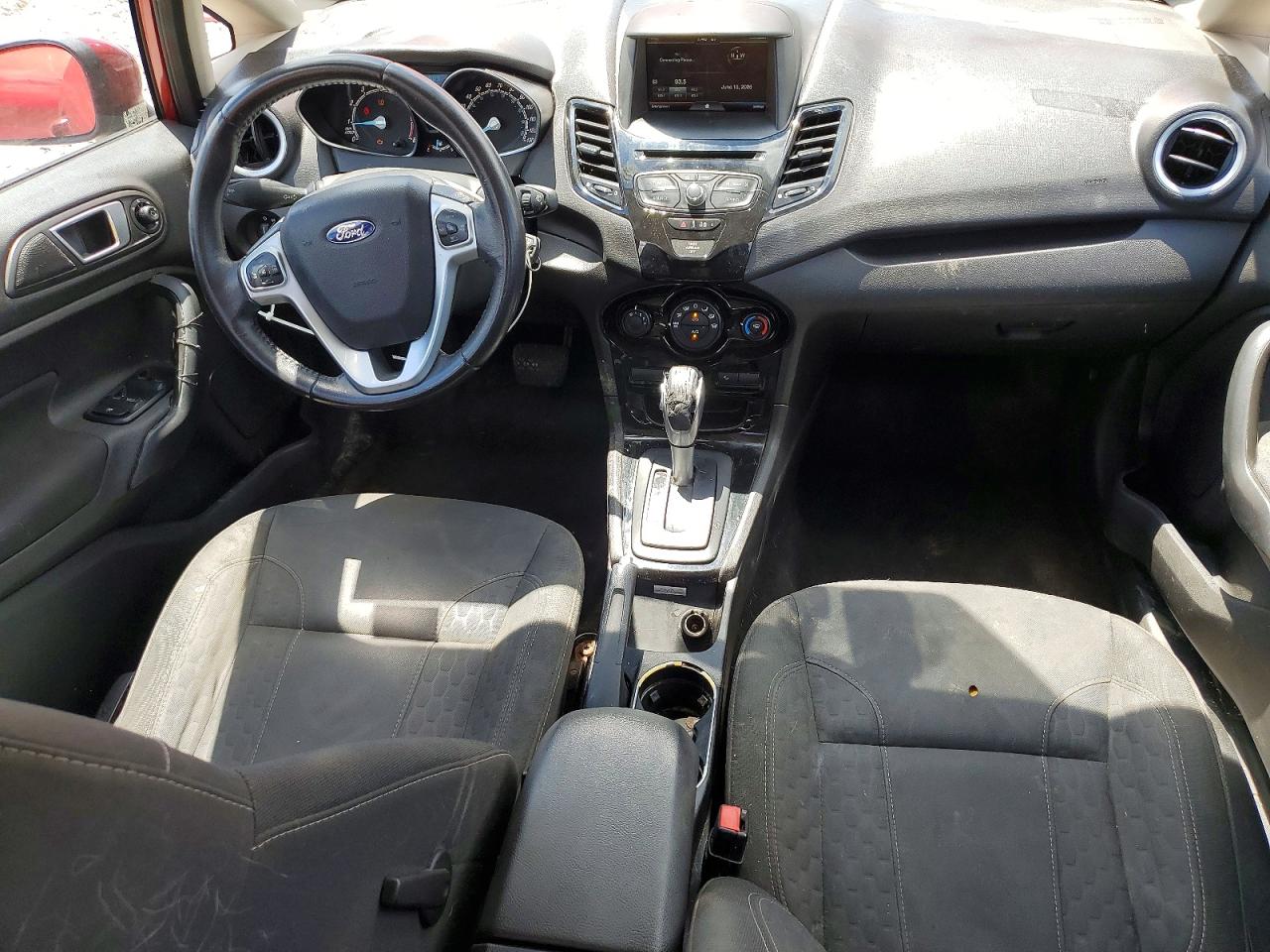 2015 Ford Fiesta Se Burgundy vin: 3FADP4BJ4FM216441