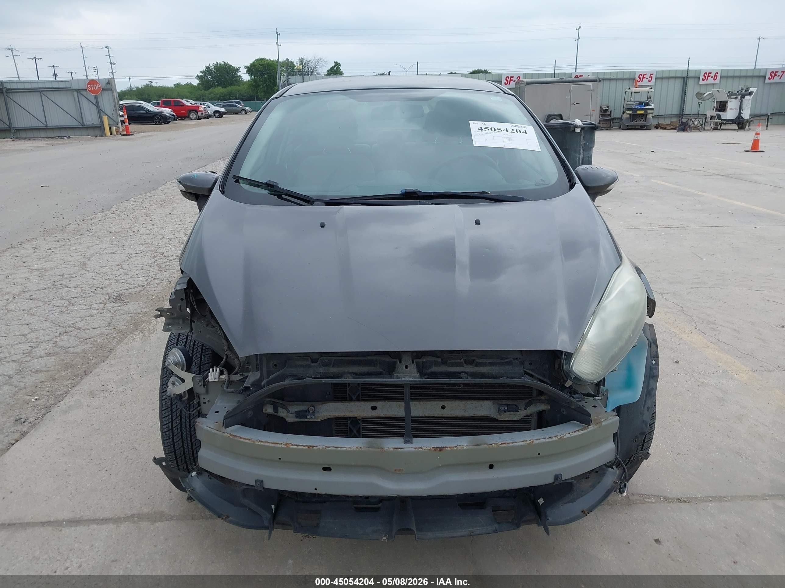 2016 Ford Fiesta Se Серый vin: 3FADP4BJ4GM198329