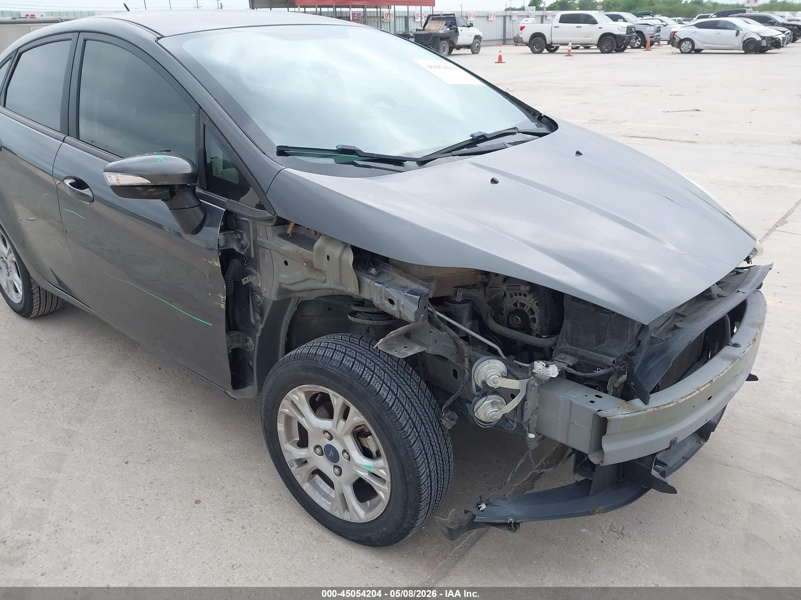 2016 Ford Fiesta Se Серый vin: 3FADP4BJ4GM198329