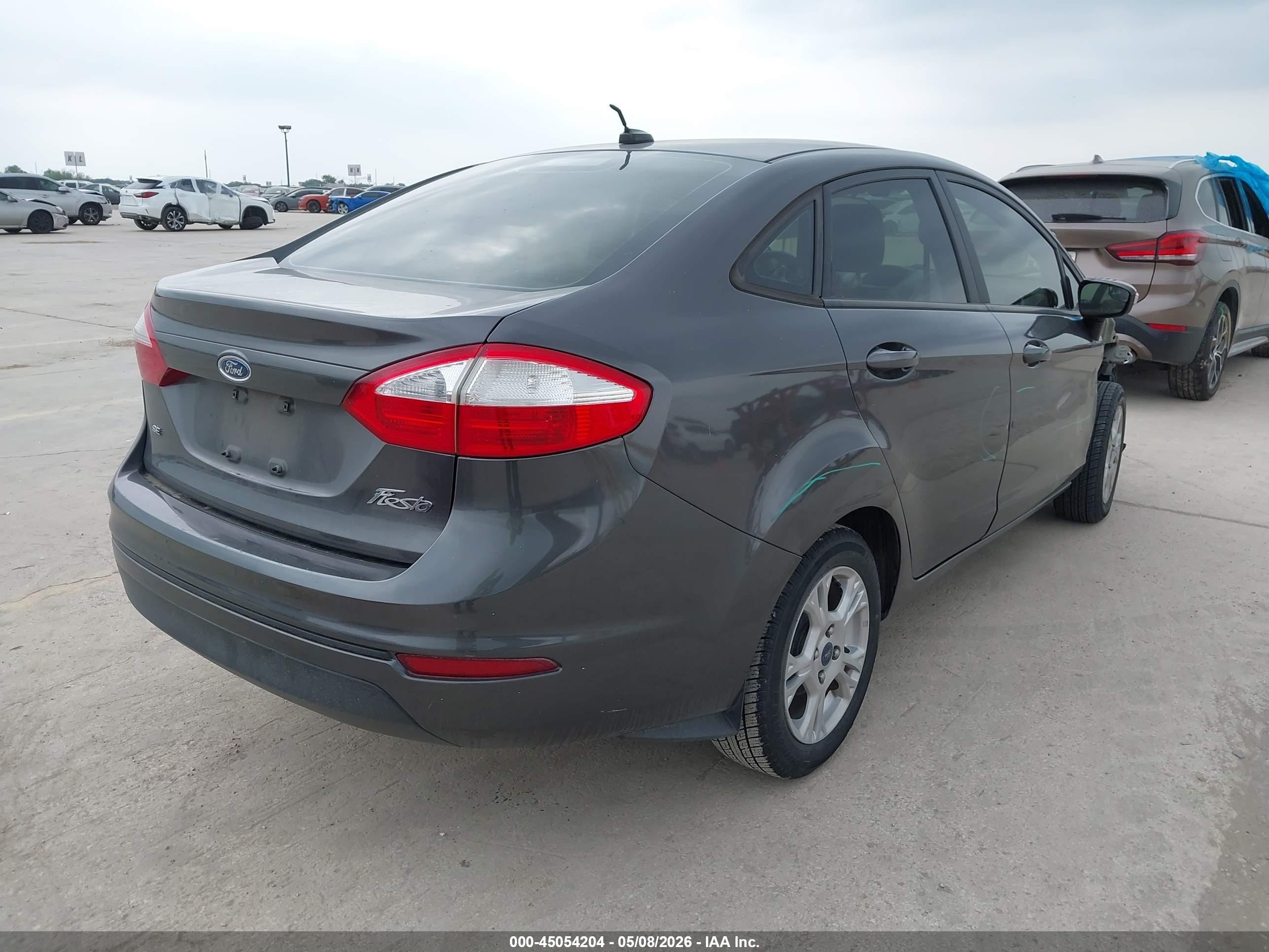 2016 Ford Fiesta Se Серый vin: 3FADP4BJ4GM198329