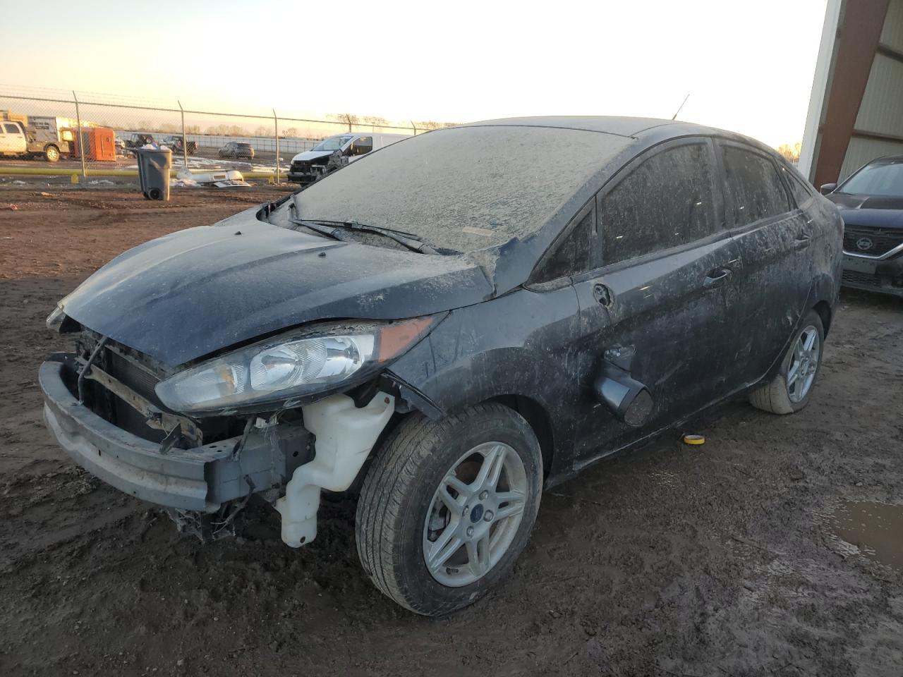 2018 Ford Fiesta Se Gray vin: 3FADP4BJ4JM100715