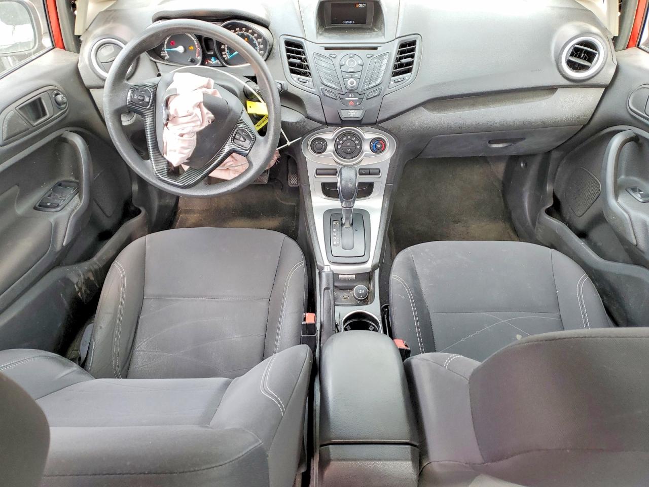 2018 Ford Fiesta Se Orange vin: 3FADP4BJ4JM134993