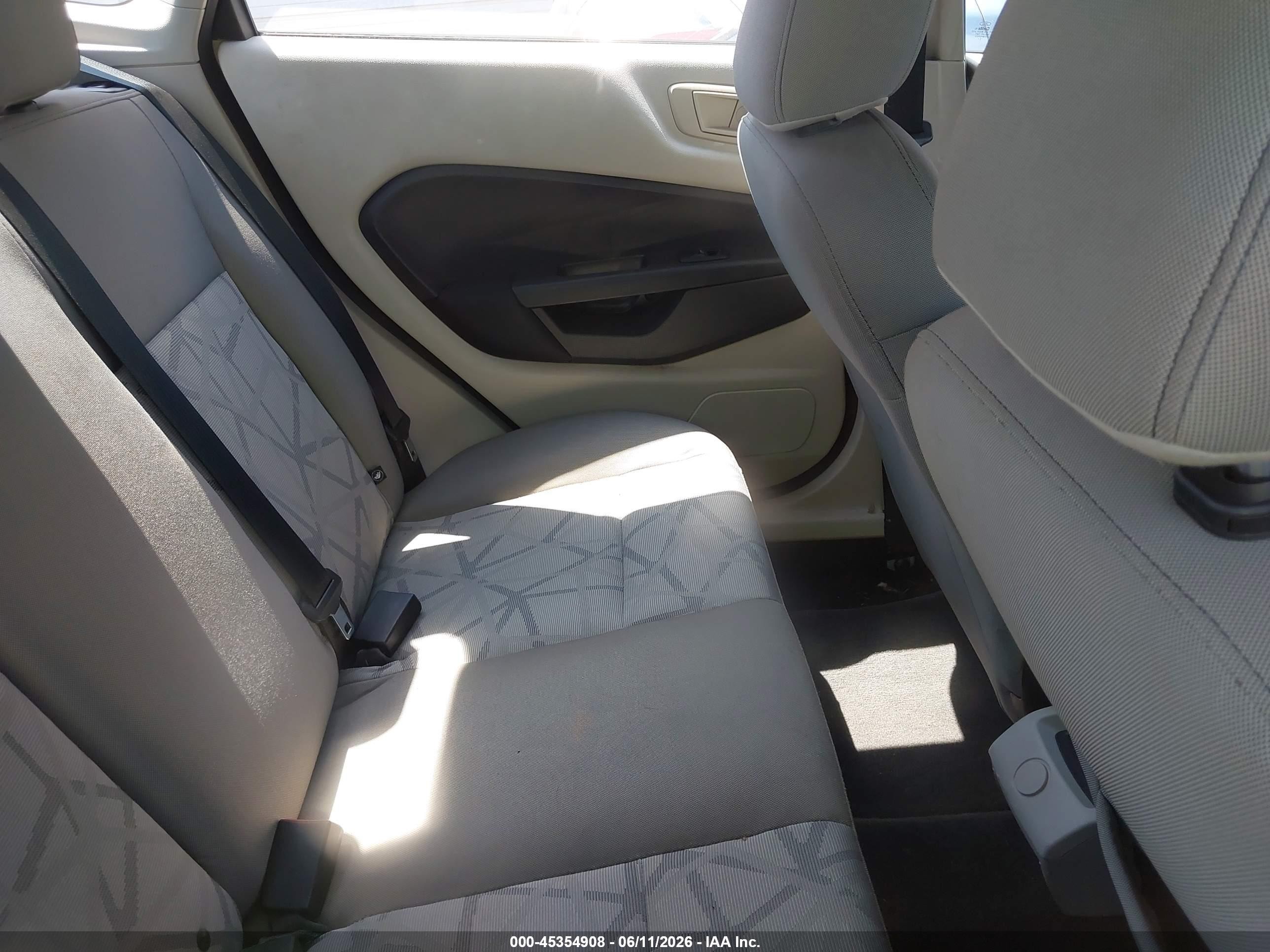 2012 Ford Fiesta Se Red vin: 3FADP4BJ5CM156004
