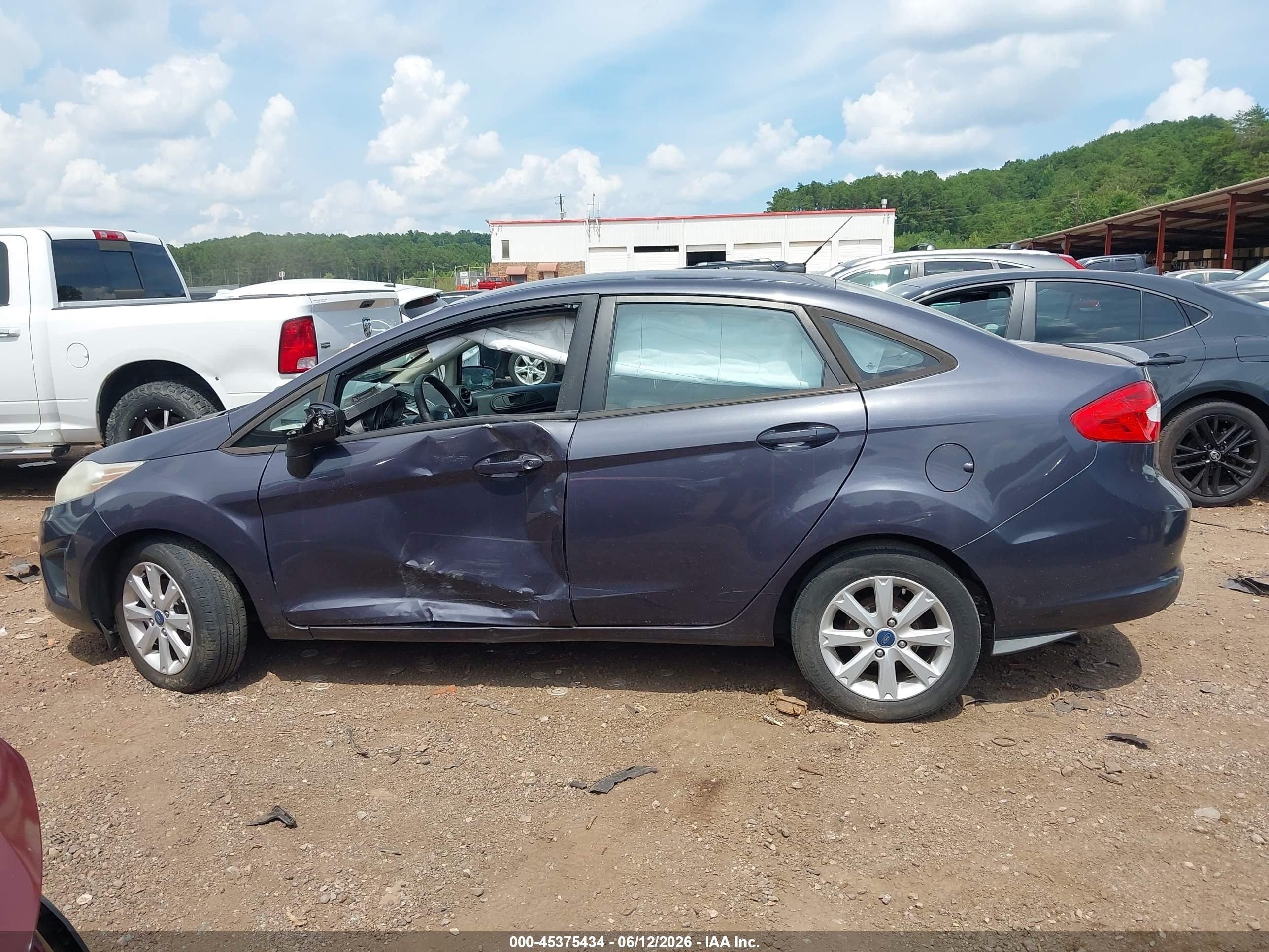 2013 Ford Fiesta Se Dark Brown vin: 3FADP4BJ5DM103207