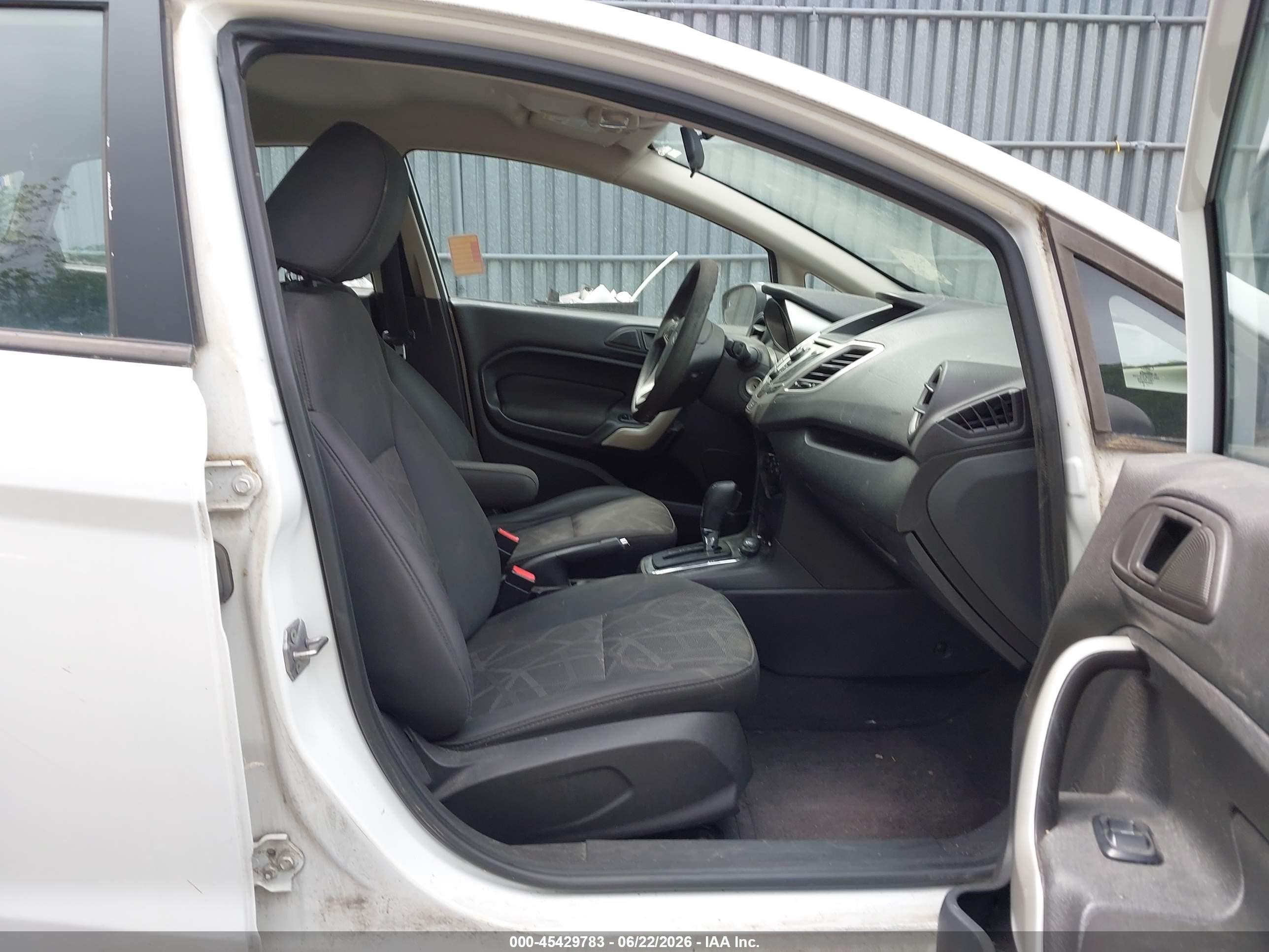2013 Ford Fiesta Se White vin: 3FADP4BJ5DM178604