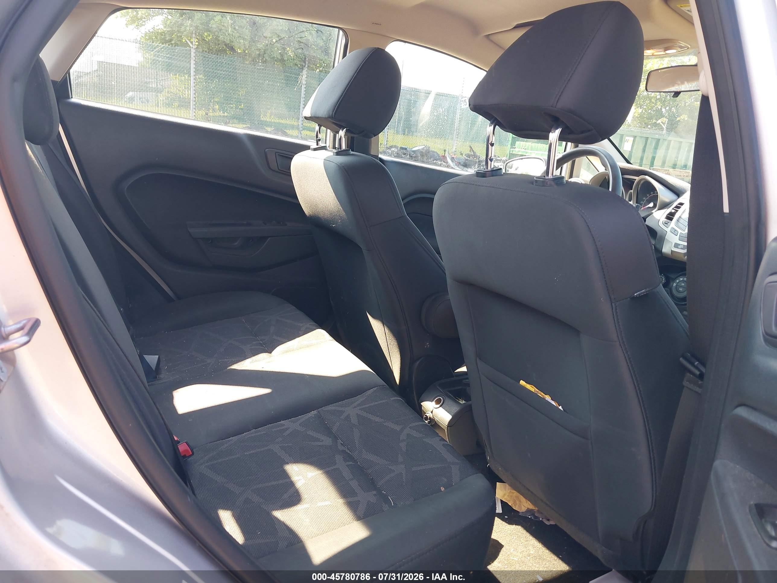 2013 Ford Fiesta Se Silver vin: 3FADP4BJ5DM213478