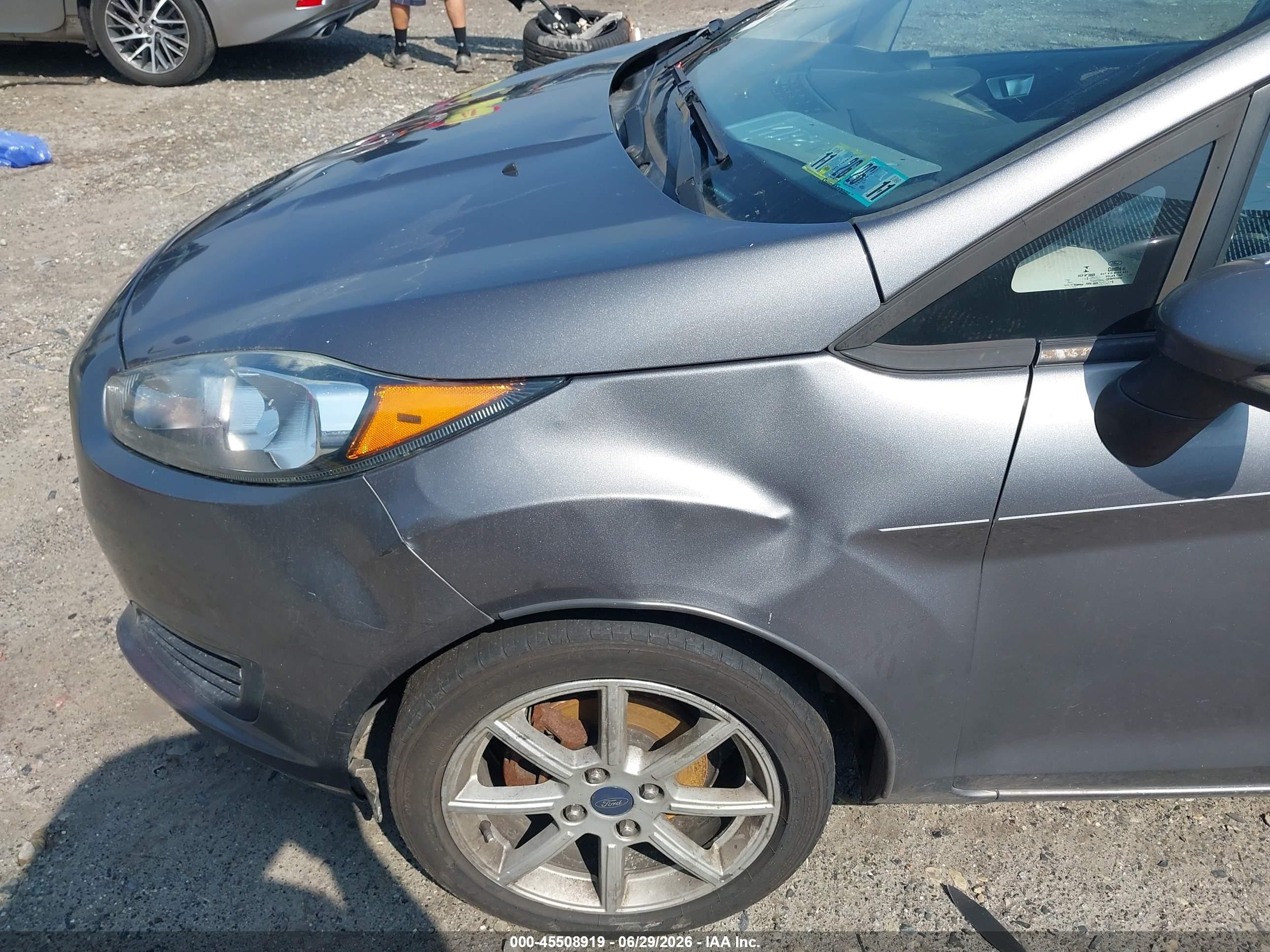 2014 Ford Fiesta Se Gray vin: 3FADP4BJ5EM138914