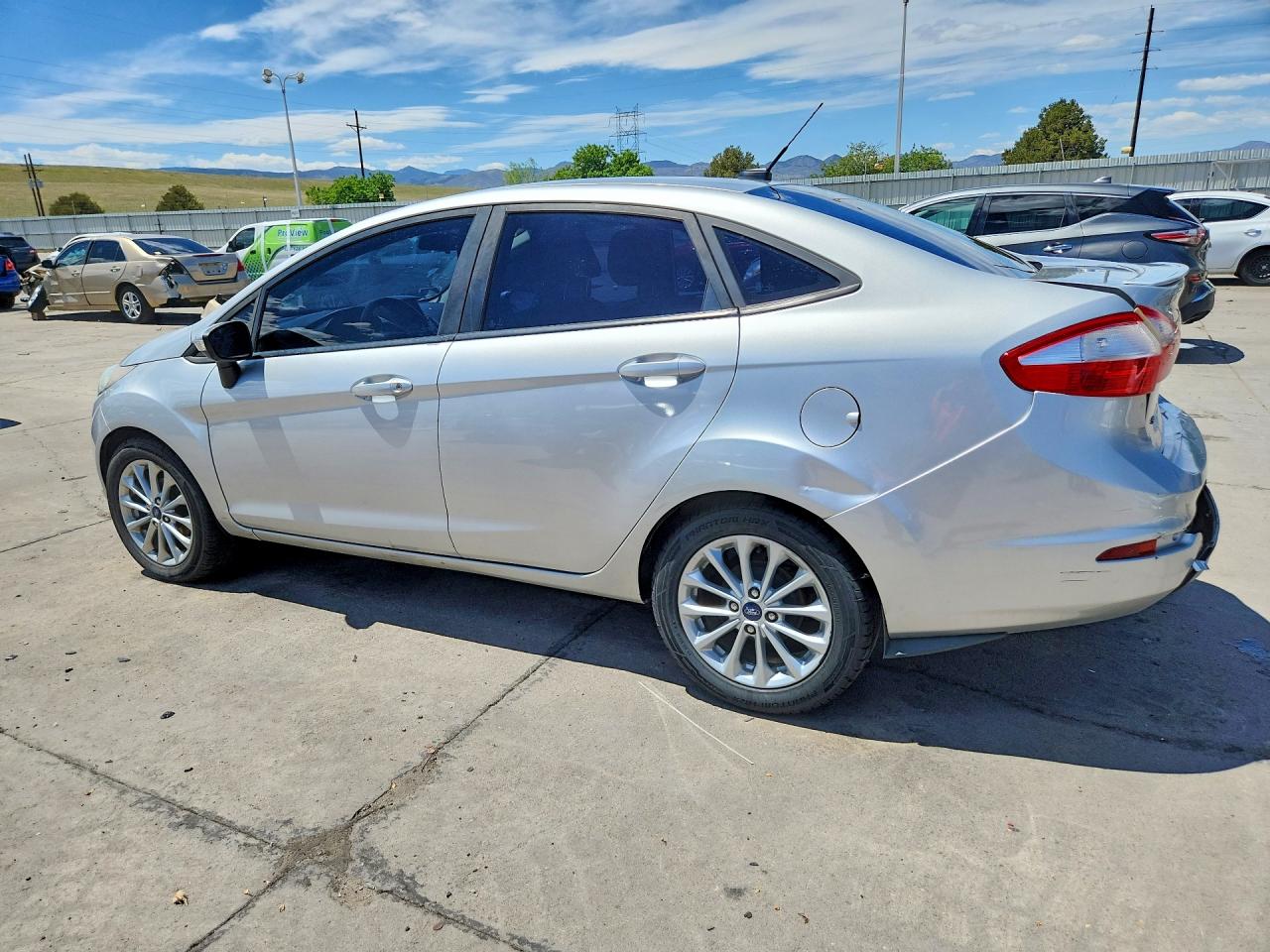 2014 Ford Fiesta Se Silver vin: 3FADP4BJ5EM139514