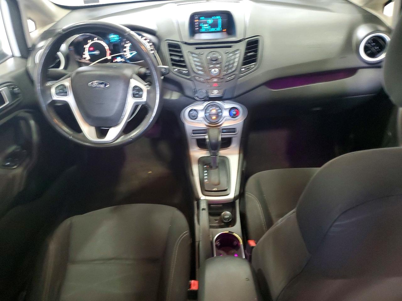 2015 Ford Fiesta Se White vin: 3FADP4BJ5FM117742