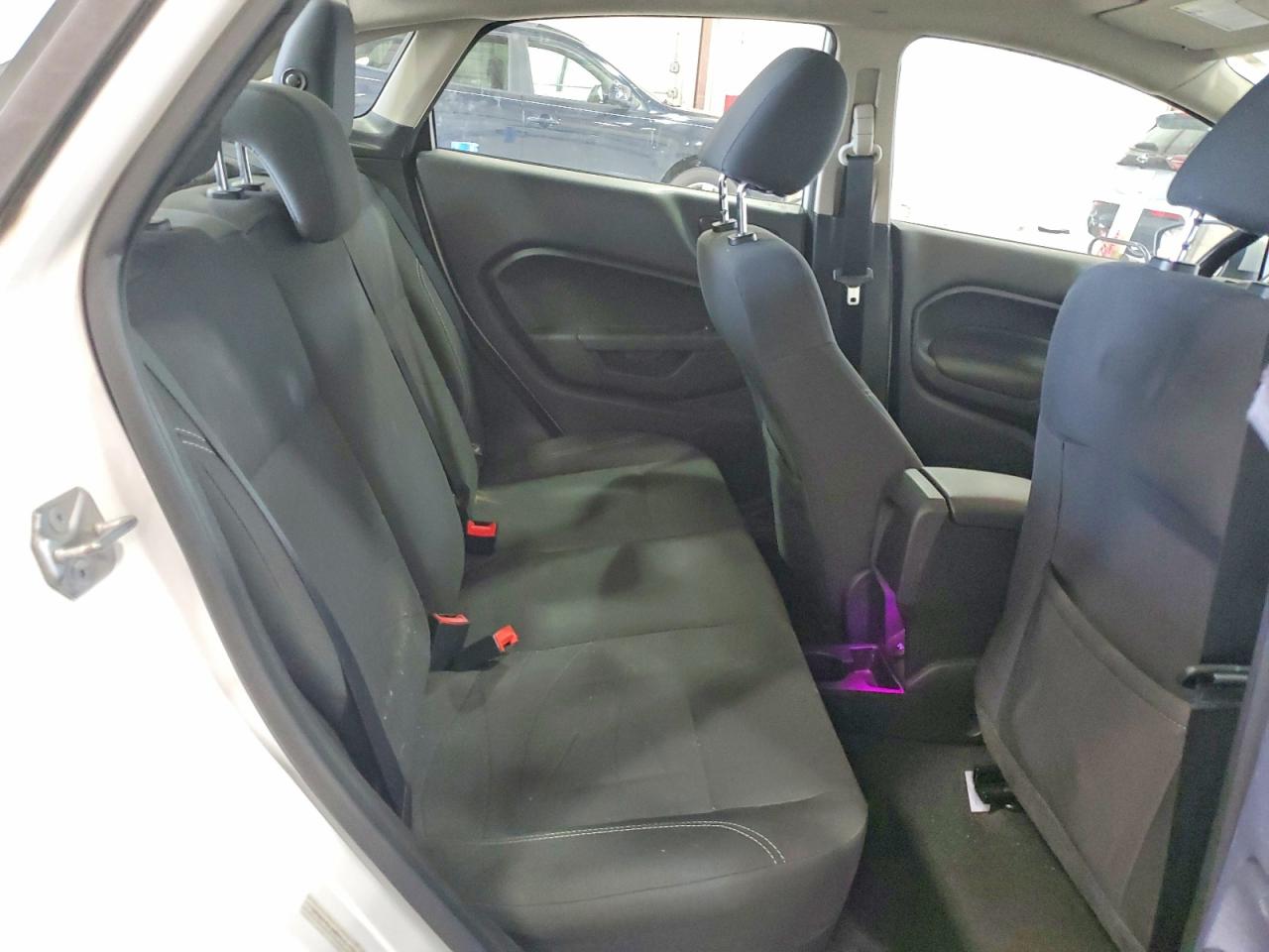 2015 Ford Fiesta Se White vin: 3FADP4BJ5FM117742