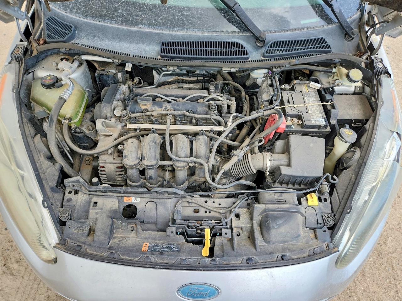 2015 Ford Fiesta Se Серый vin: 3FADP4BJ5FM126604